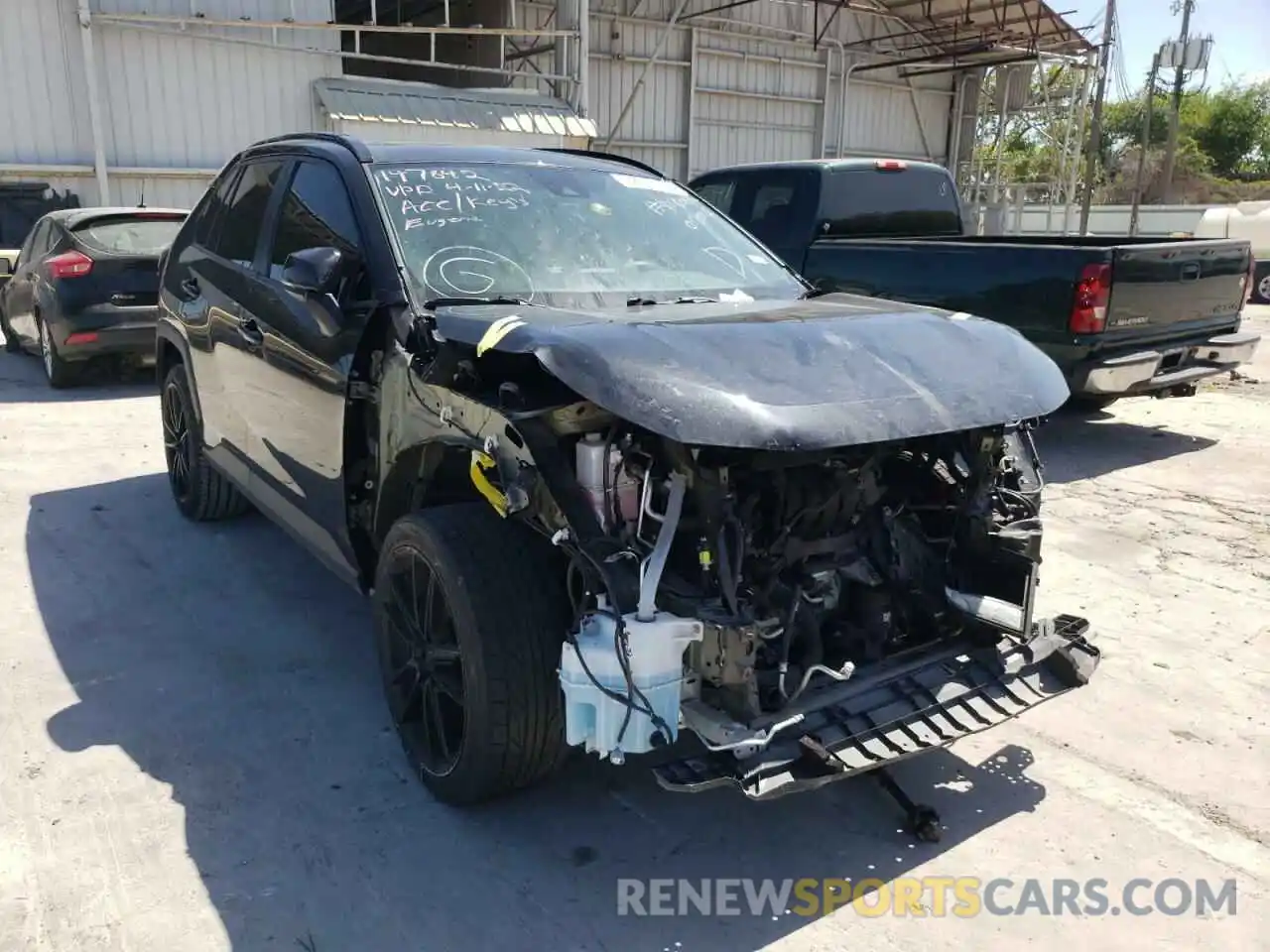 1 Photograph of a damaged car 2T3W1RFV9LC043025 TOYOTA RAV4 2020