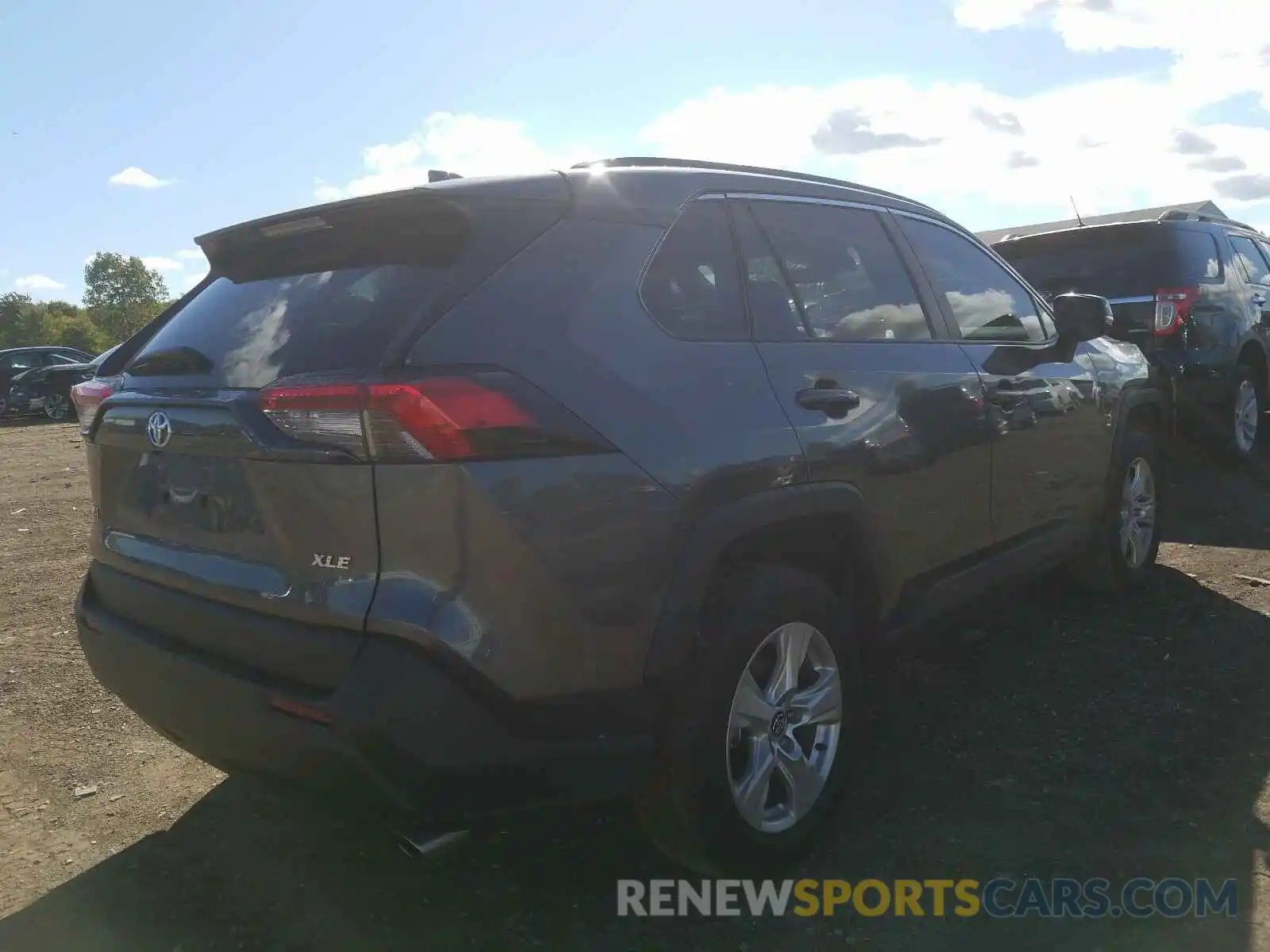 4 Photograph of a damaged car 2T3W1RFV9LC044885 TOYOTA RAV4 2020