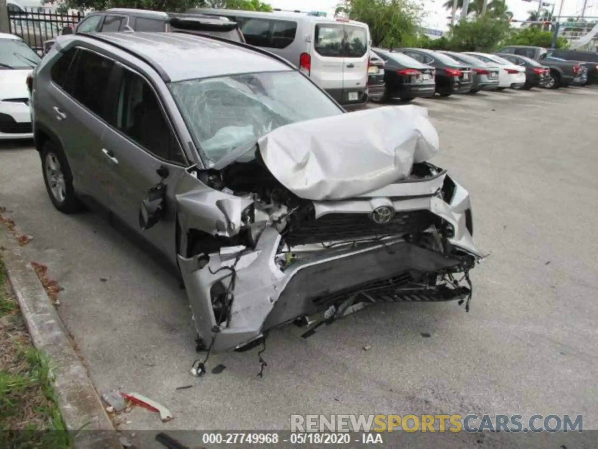 1 Photograph of a damaged car 2T3W1RFV9LC051979 TOYOTA RAV4 2020