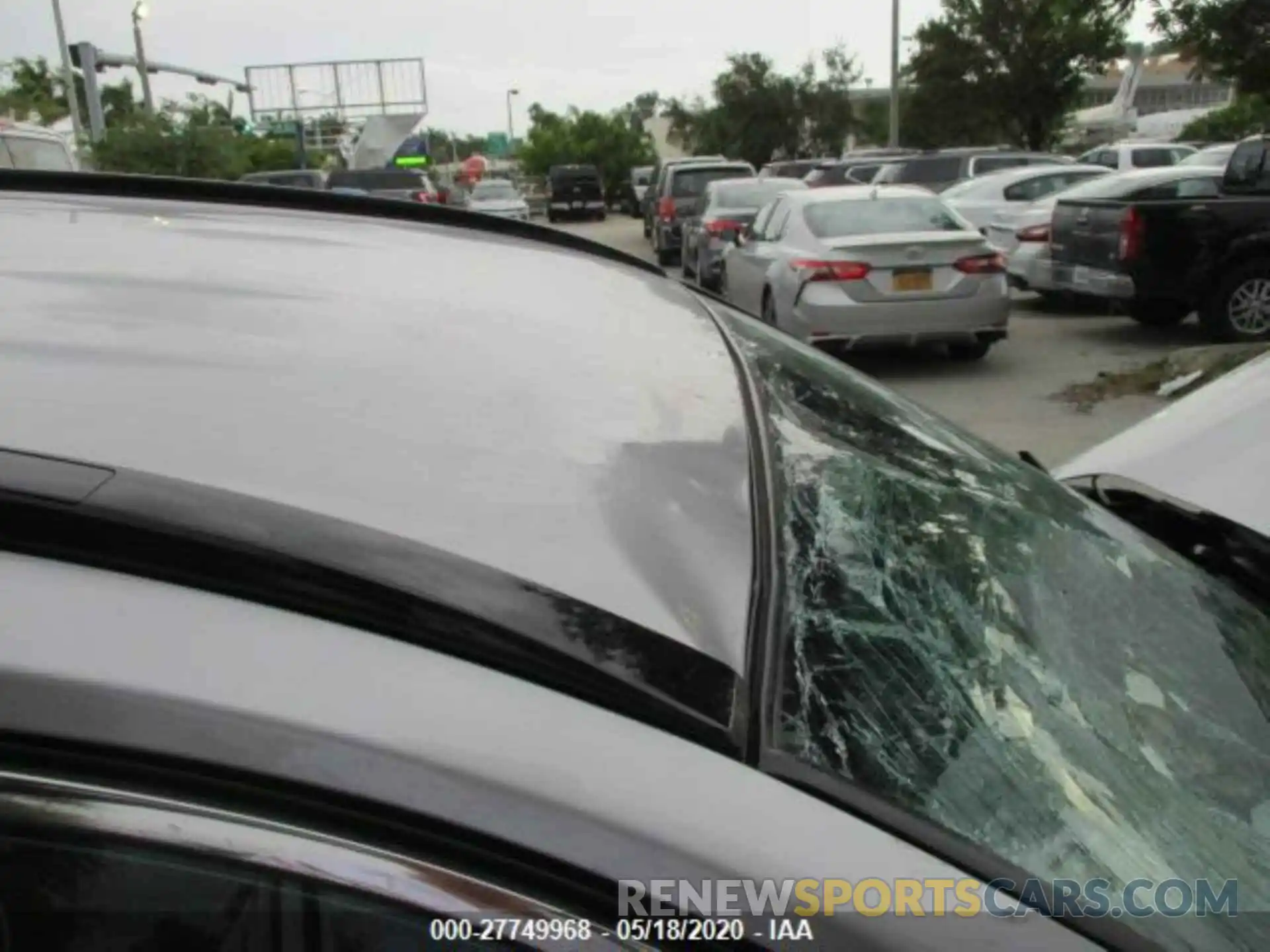 5 Photograph of a damaged car 2T3W1RFV9LC051979 TOYOTA RAV4 2020