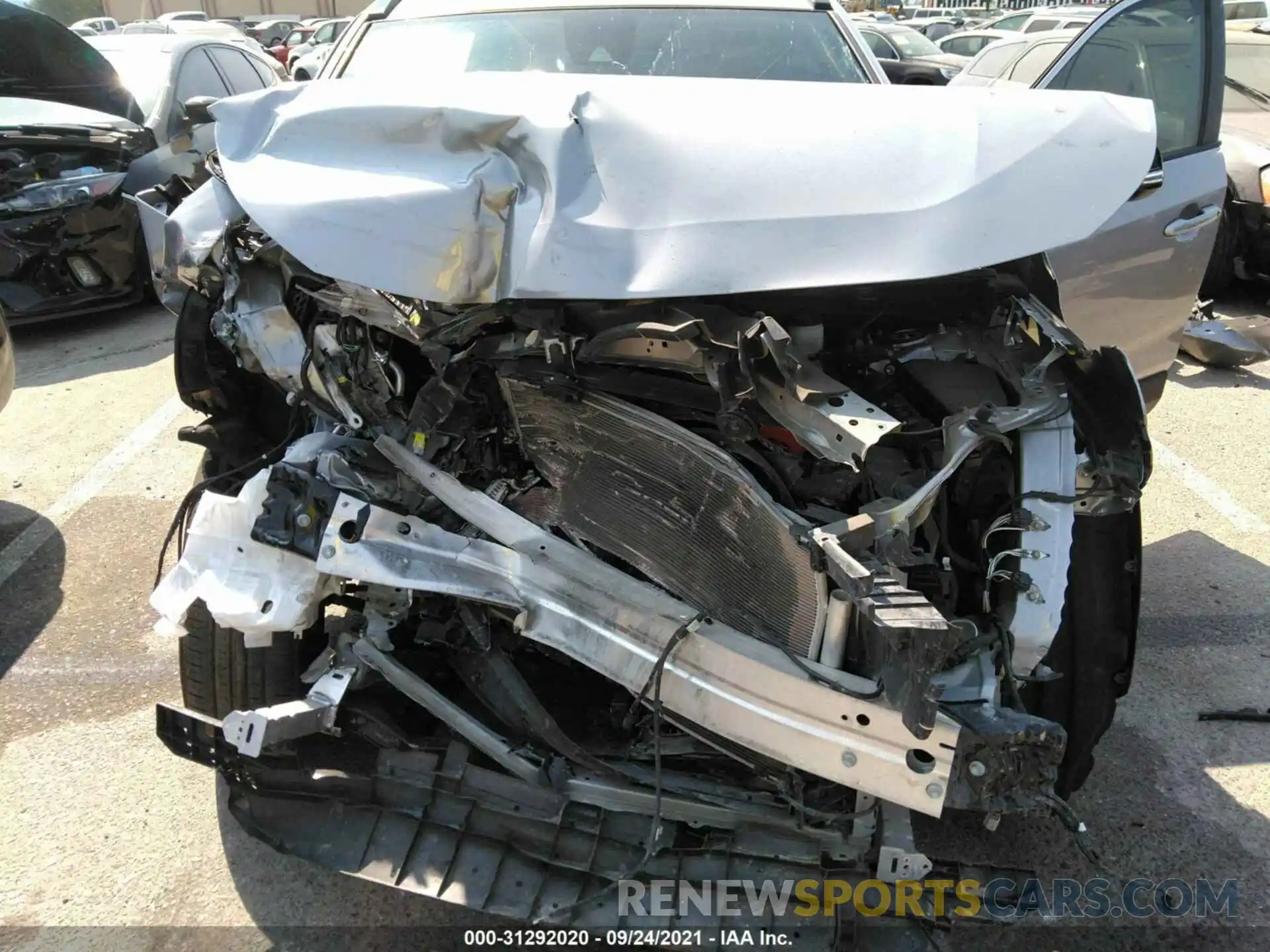 10 Photograph of a damaged car 2T3W1RFV9LC052887 TOYOTA RAV4 2020