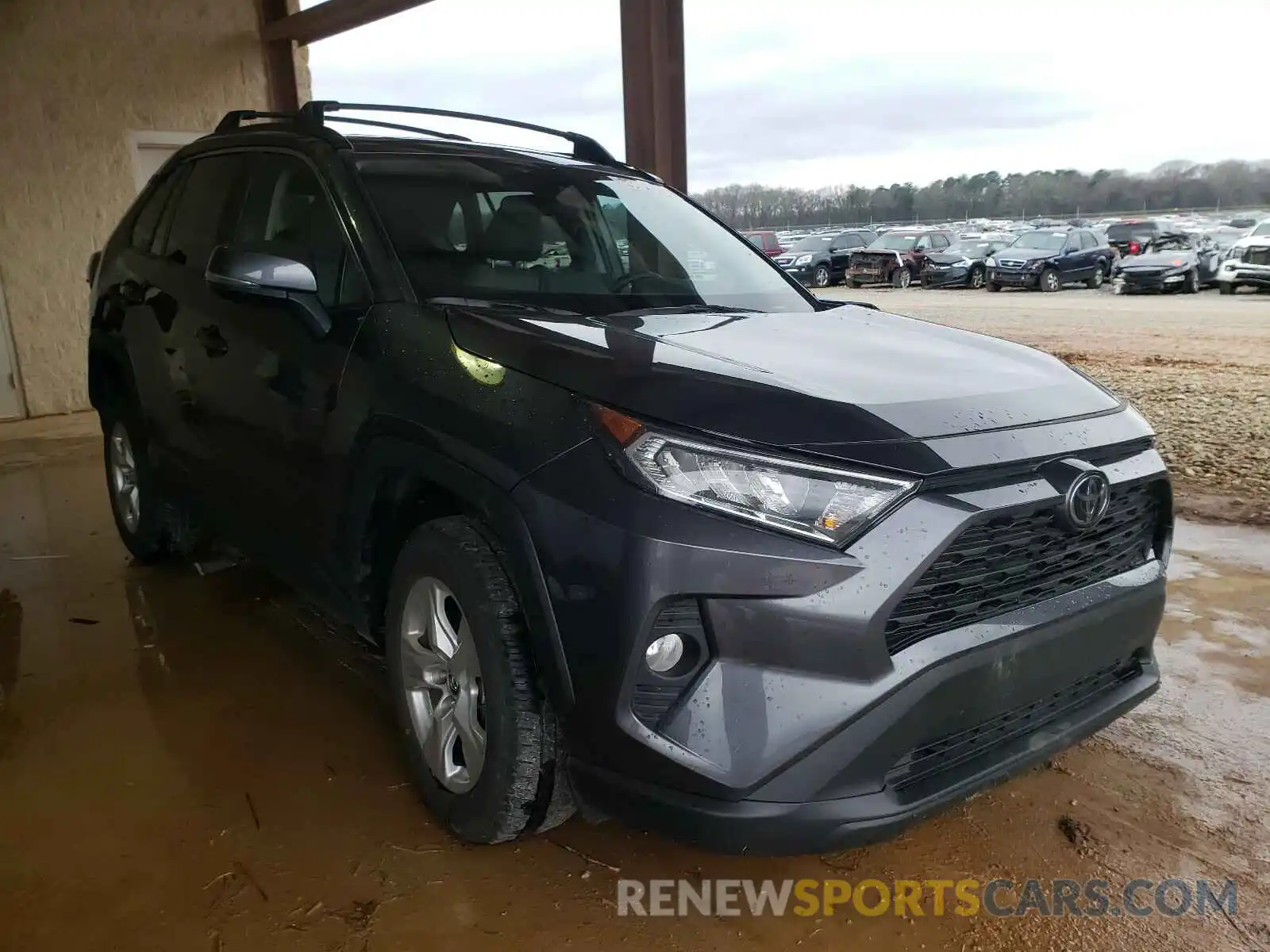 1 Photograph of a damaged car 2T3W1RFV9LC054476 TOYOTA RAV4 2020