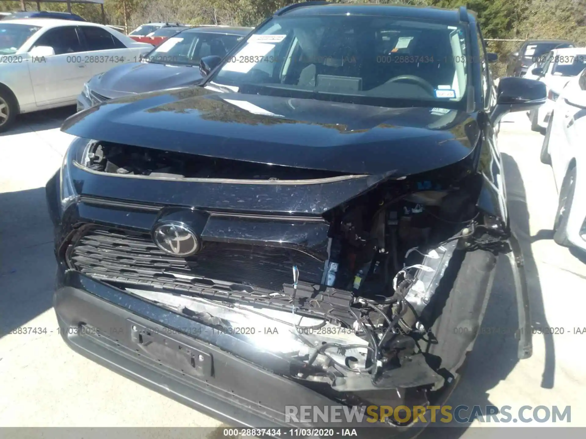 6 Photograph of a damaged car 2T3W1RFV9LC057975 TOYOTA RAV4 2020