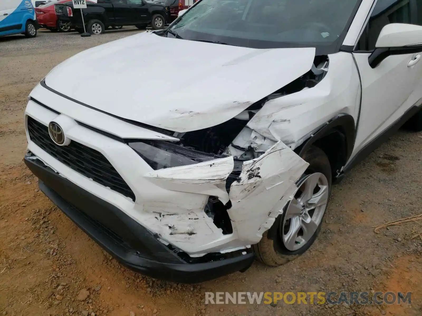 9 Photograph of a damaged car 2T3W1RFV9LC061699 TOYOTA RAV4 2020