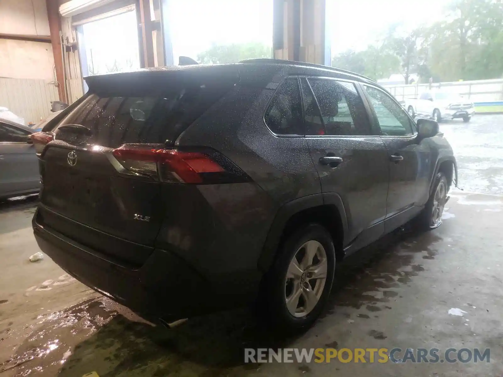 4 Photograph of a damaged car 2T3W1RFV9LC064411 TOYOTA RAV4 2020