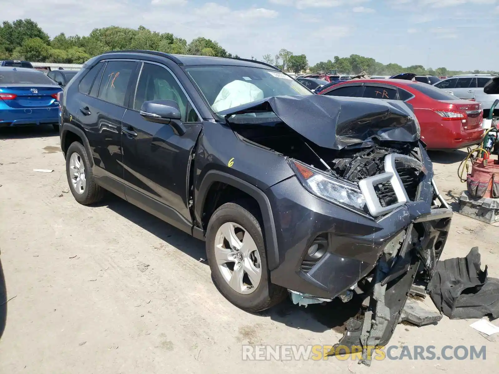 1 Photograph of a damaged car 2T3W1RFV9LC069012 TOYOTA RAV4 2020