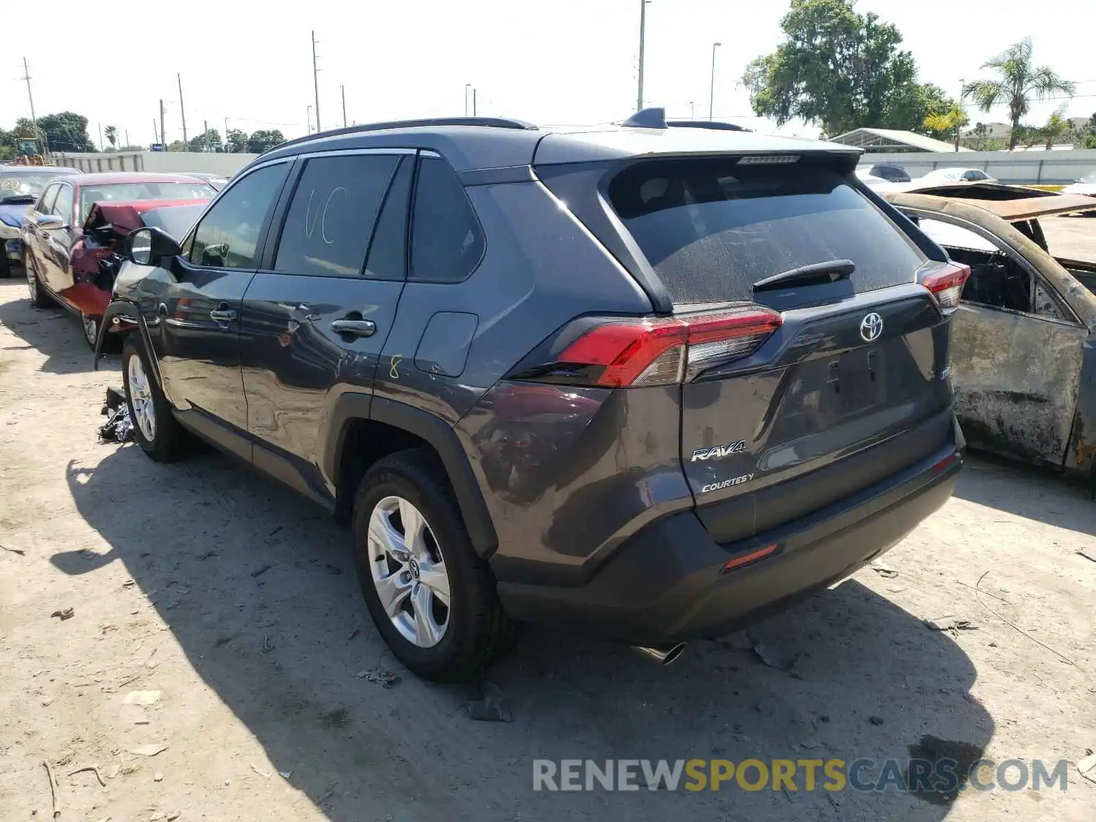 3 Photograph of a damaged car 2T3W1RFV9LC069012 TOYOTA RAV4 2020