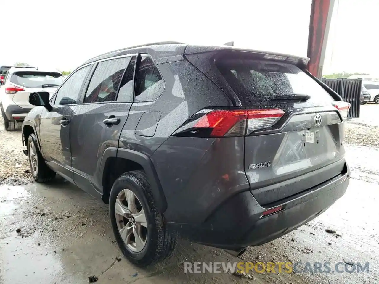 3 Photograph of a damaged car 2T3W1RFV9LC071214 TOYOTA RAV4 2020