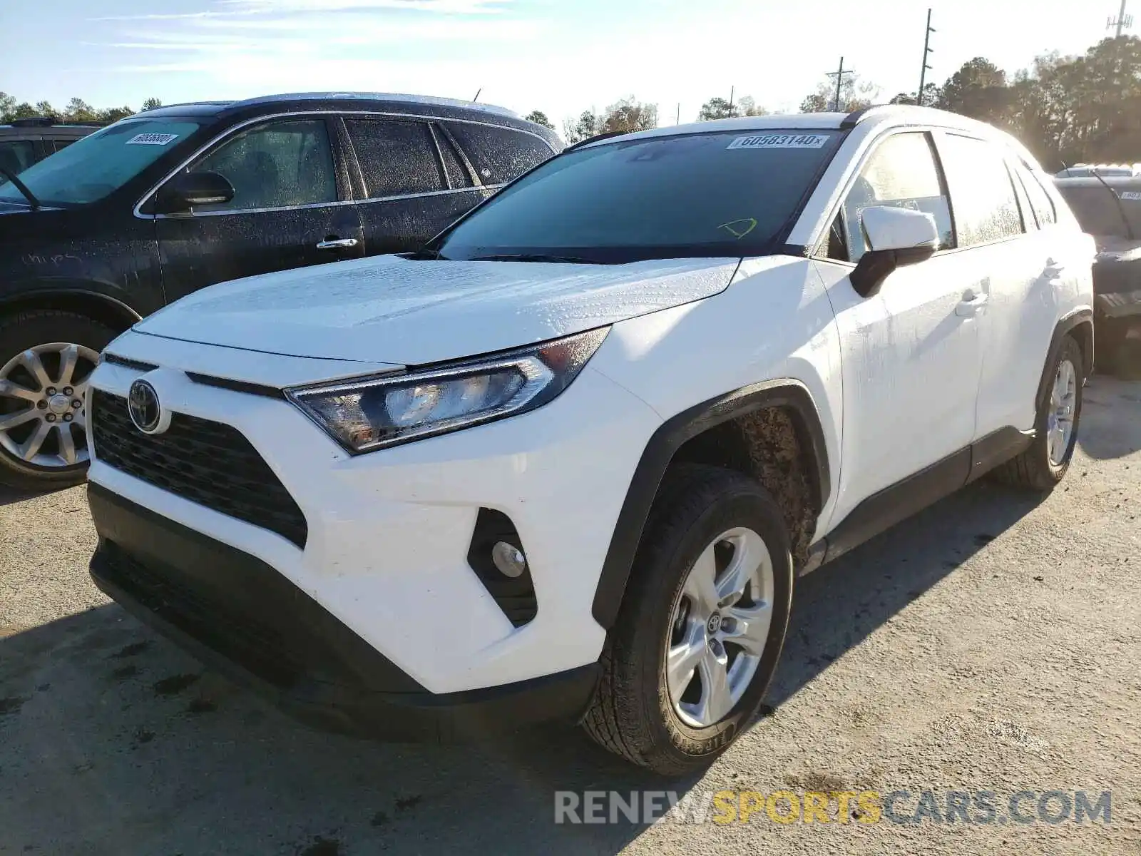 2 Photograph of a damaged car 2T3W1RFV9LC080074 TOYOTA RAV4 2020