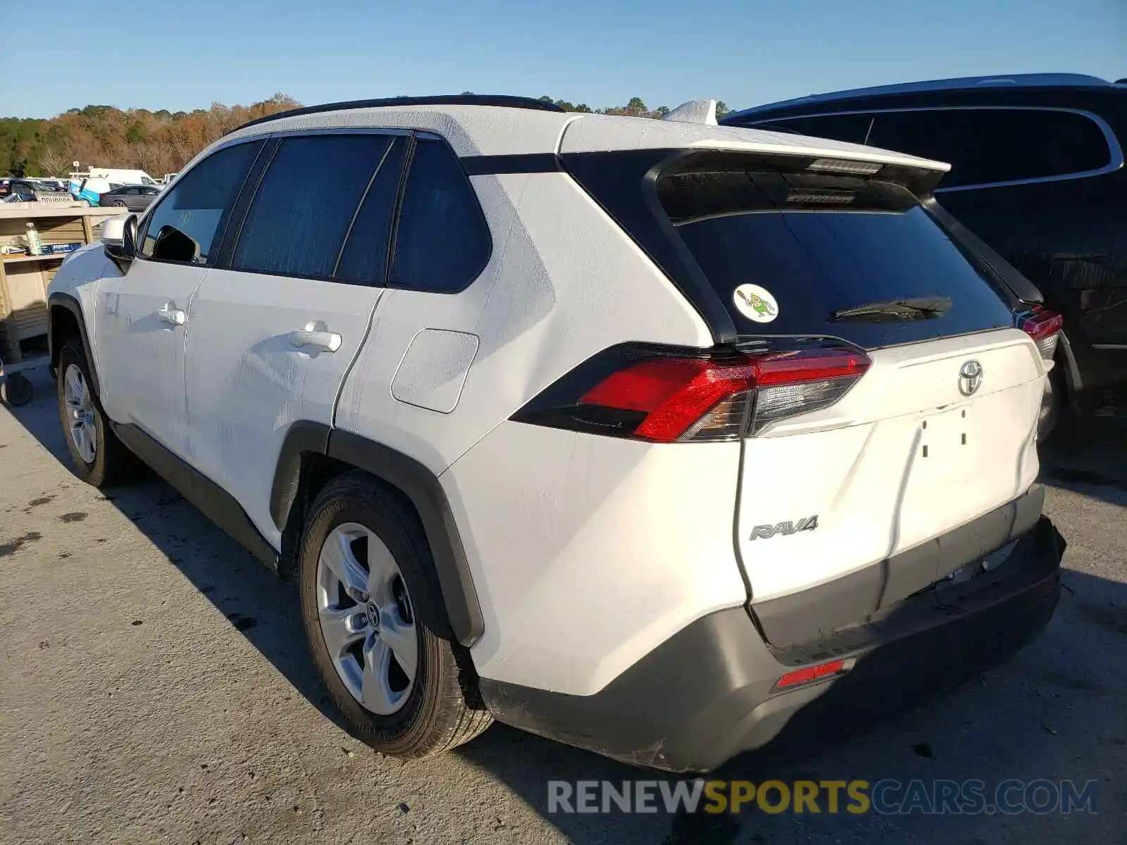 3 Photograph of a damaged car 2T3W1RFV9LC080074 TOYOTA RAV4 2020