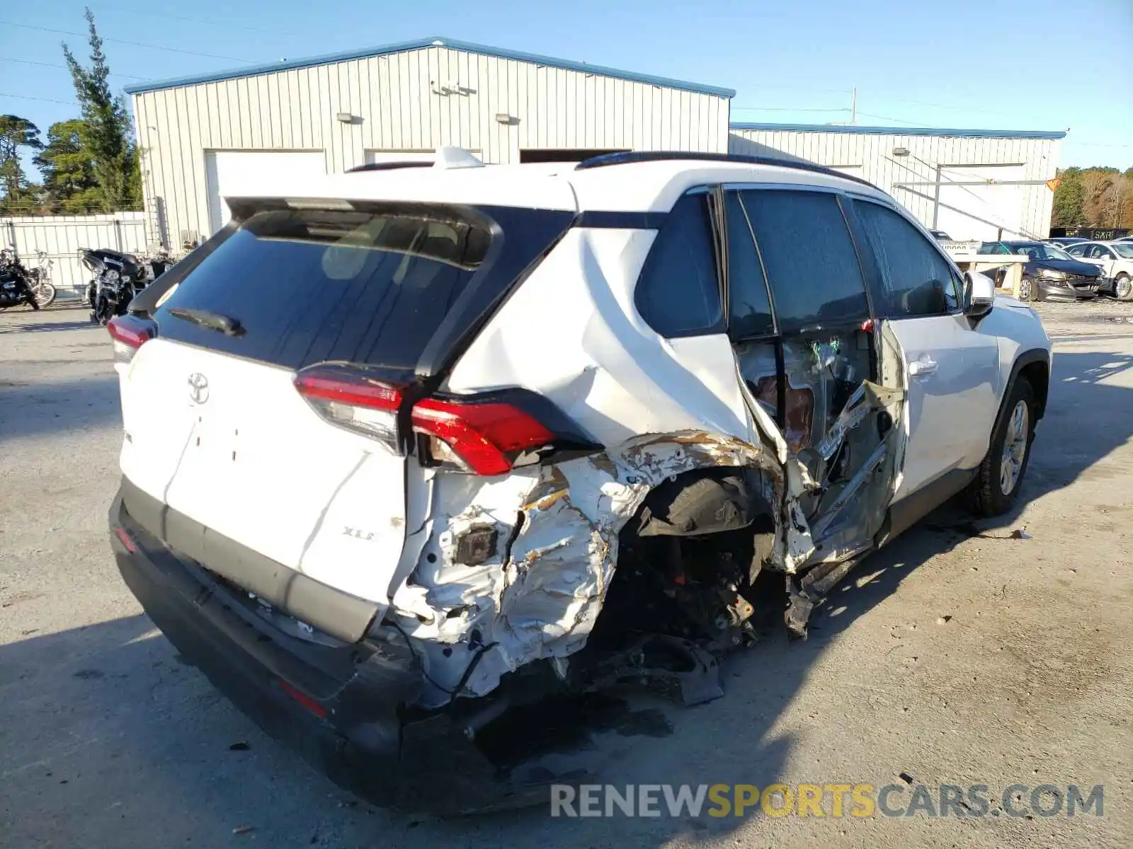 4 Photograph of a damaged car 2T3W1RFV9LC080074 TOYOTA RAV4 2020