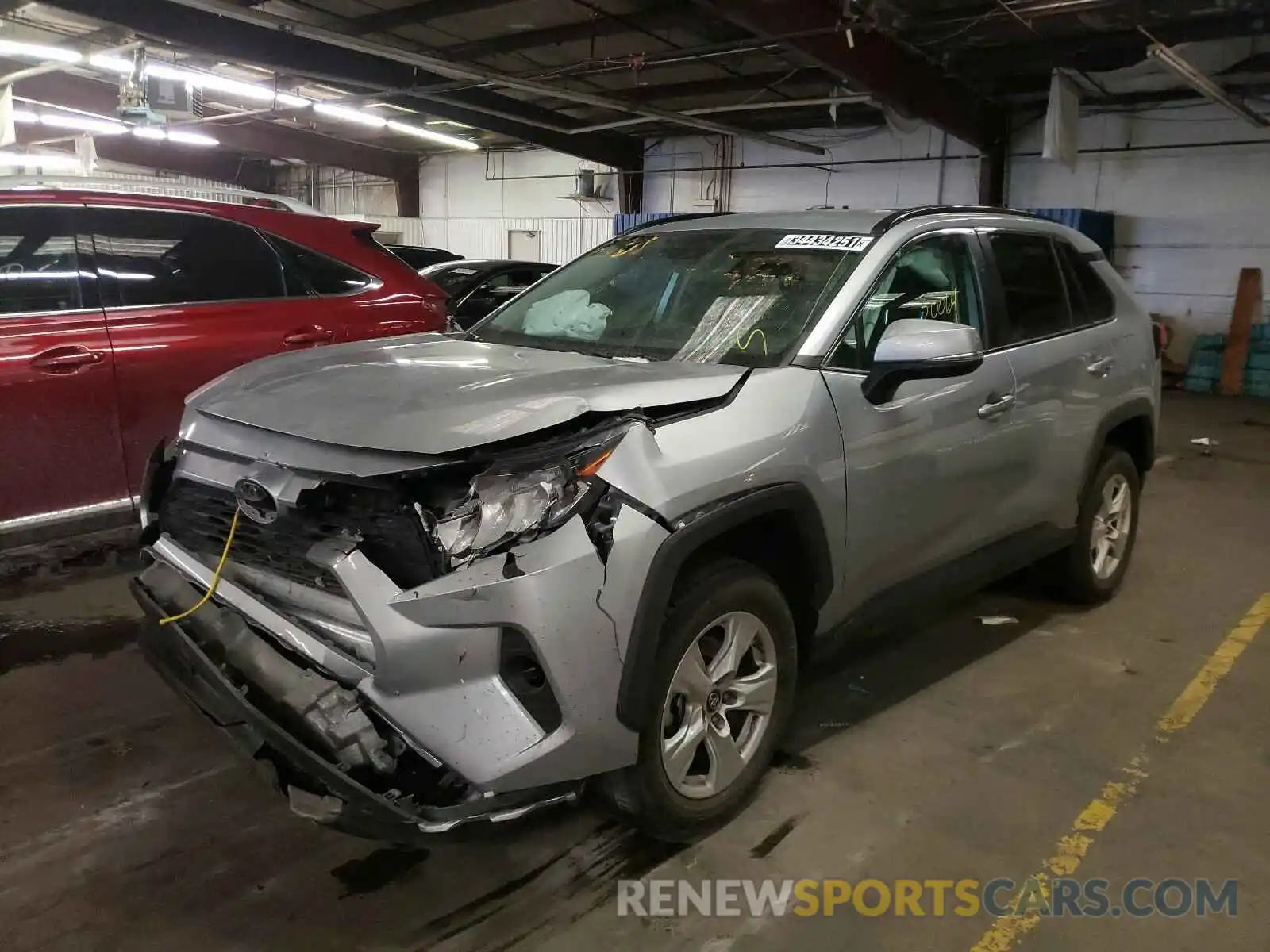 2 Photograph of a damaged car 2T3W1RFV9LW060230 TOYOTA RAV4 2020