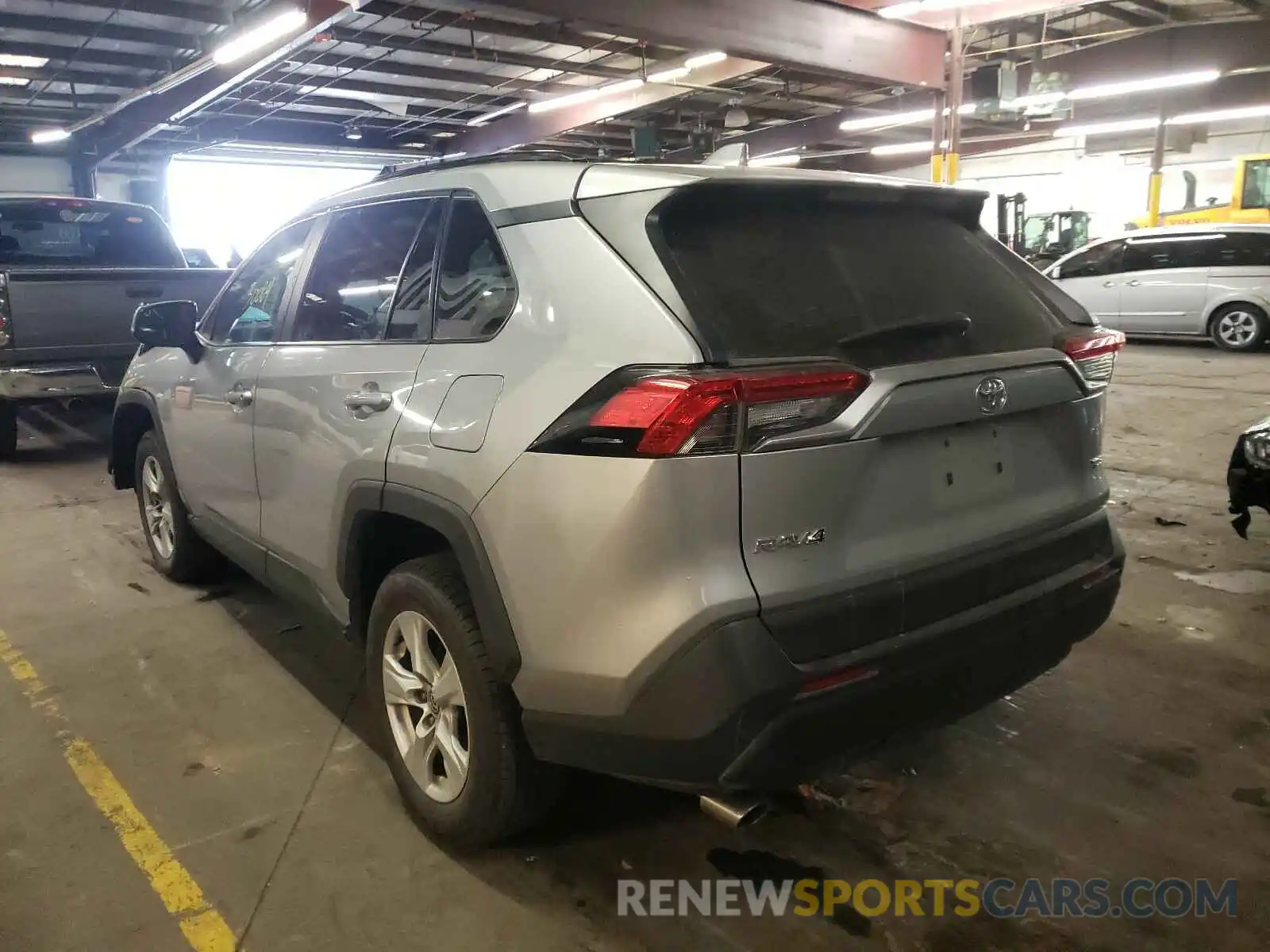 3 Photograph of a damaged car 2T3W1RFV9LW060230 TOYOTA RAV4 2020