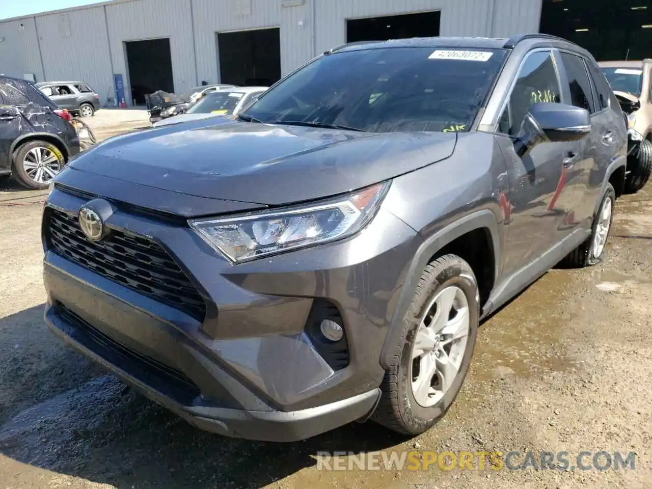 2 Photograph of a damaged car 2T3W1RFV9LW063922 TOYOTA RAV4 2020