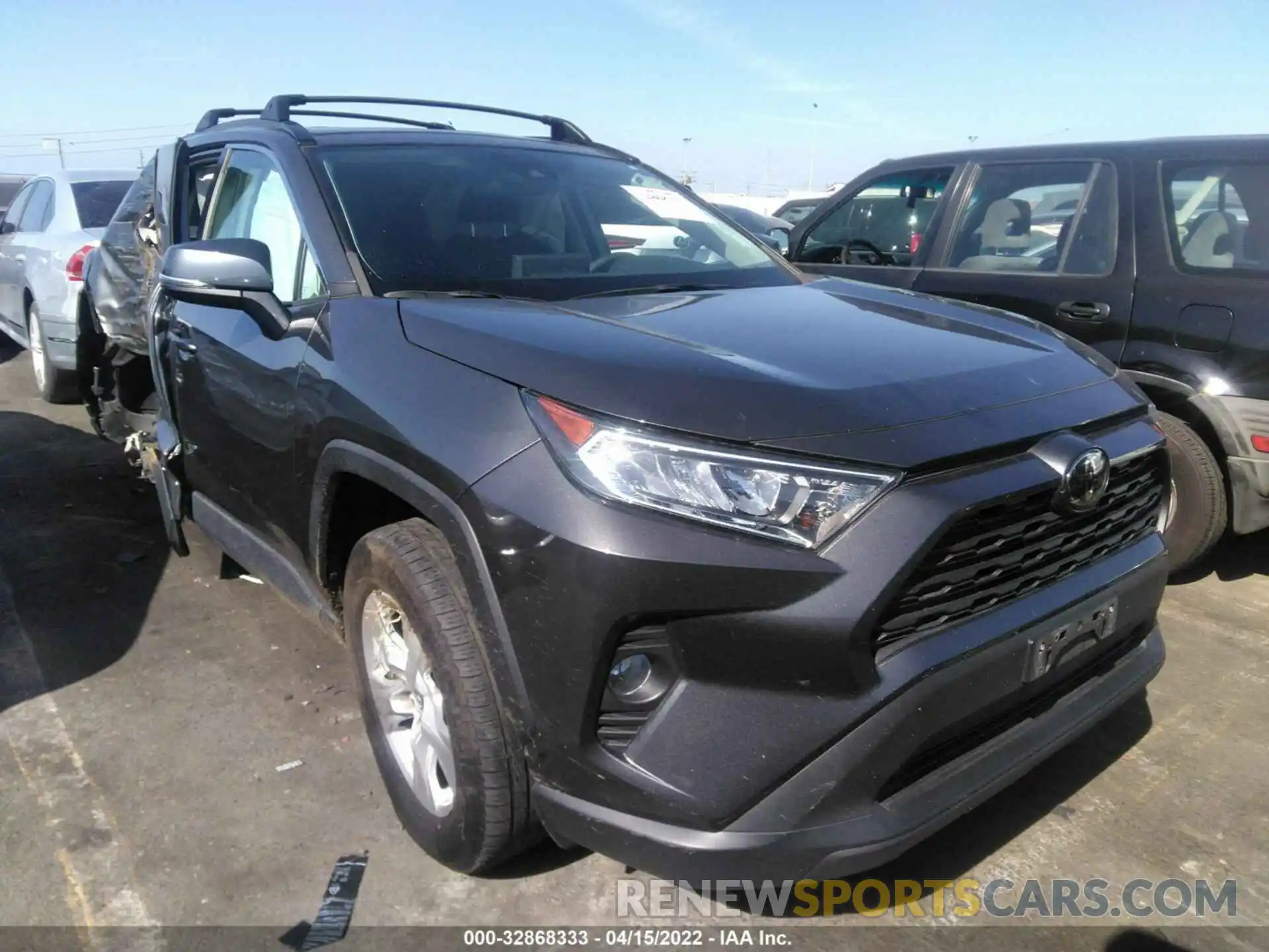 1 Photograph of a damaged car 2T3W1RFV9LW063970 TOYOTA RAV4 2020