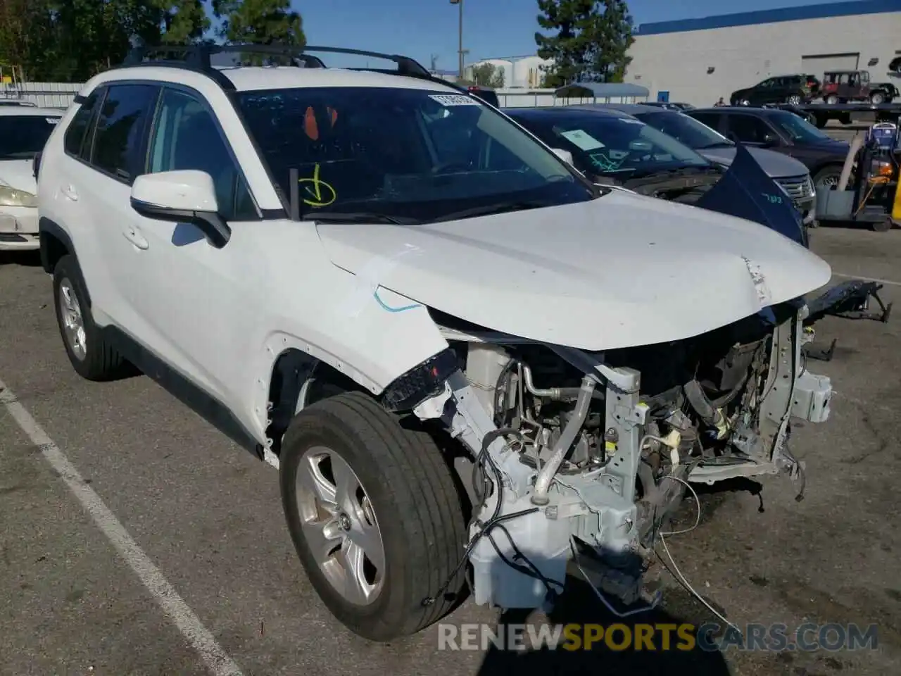 1 Photograph of a damaged car 2T3W1RFV9LW066710 TOYOTA RAV4 2020