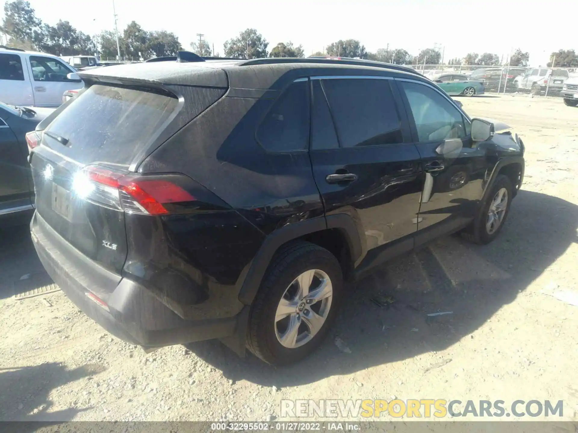 4 Photograph of a damaged car 2T3W1RFV9LW067954 TOYOTA RAV4 2020