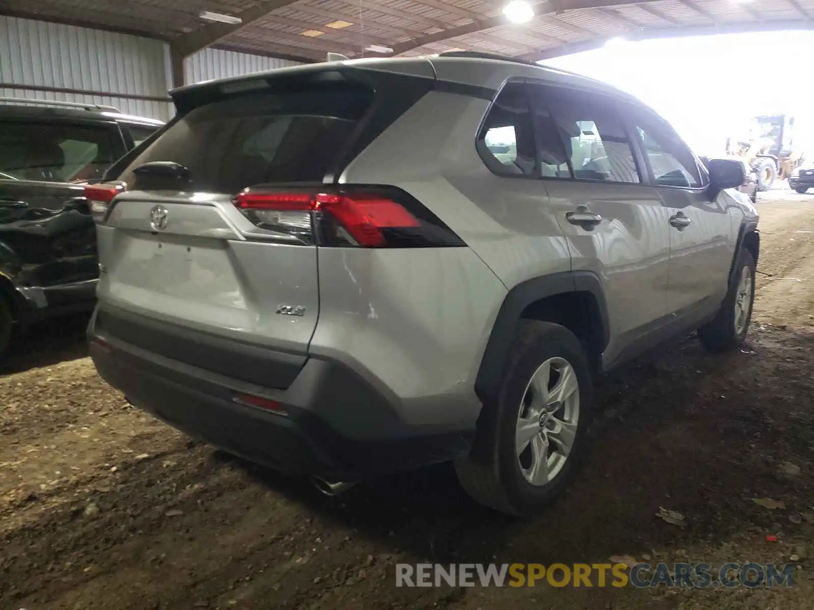 4 Photograph of a damaged car 2T3W1RFV9LW085693 TOYOTA RAV4 2020