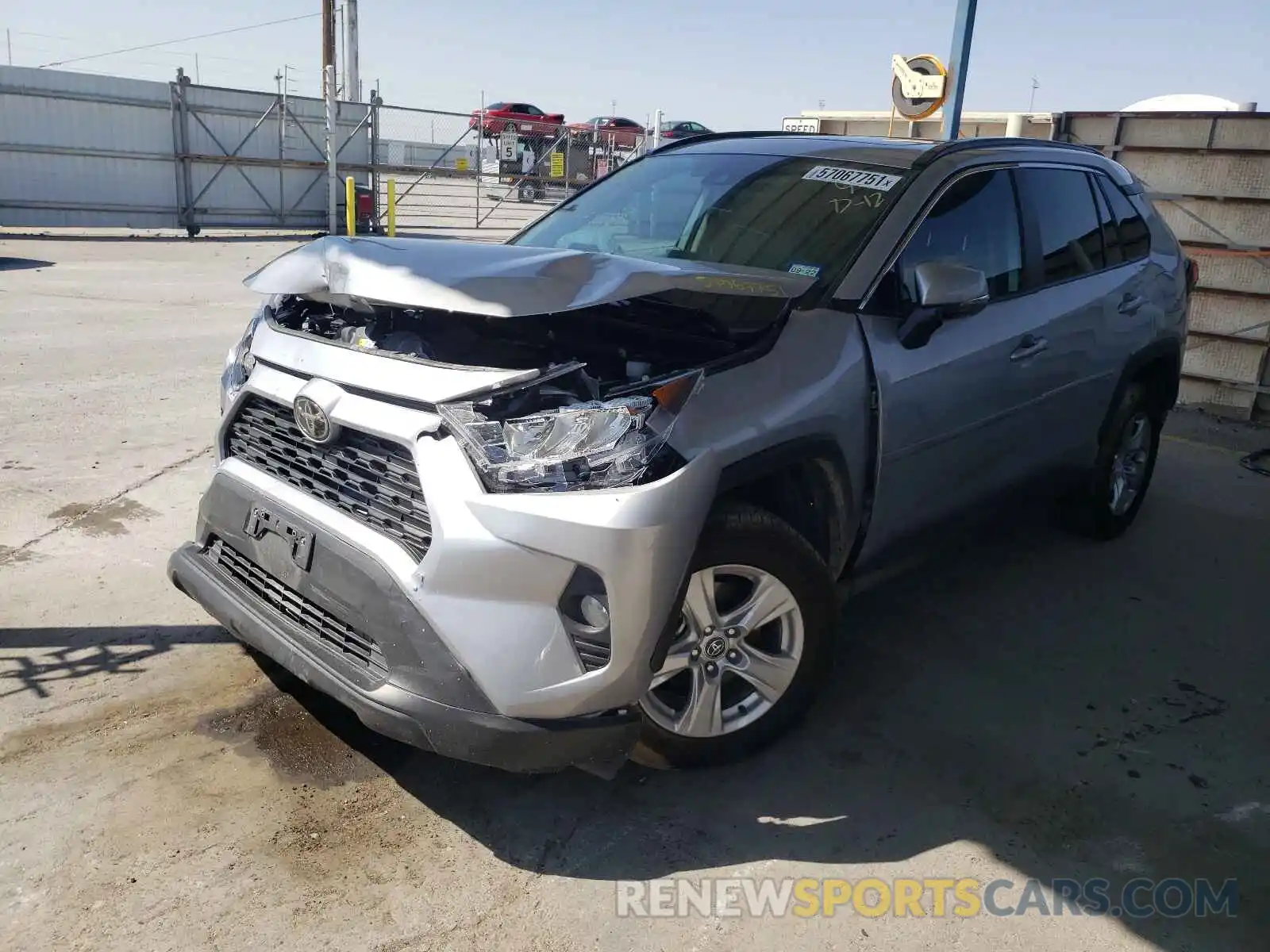 2 Фотография поврежденного автомобиля 2T3W1RFV9LW095026 TOYOTA RAV4 2020