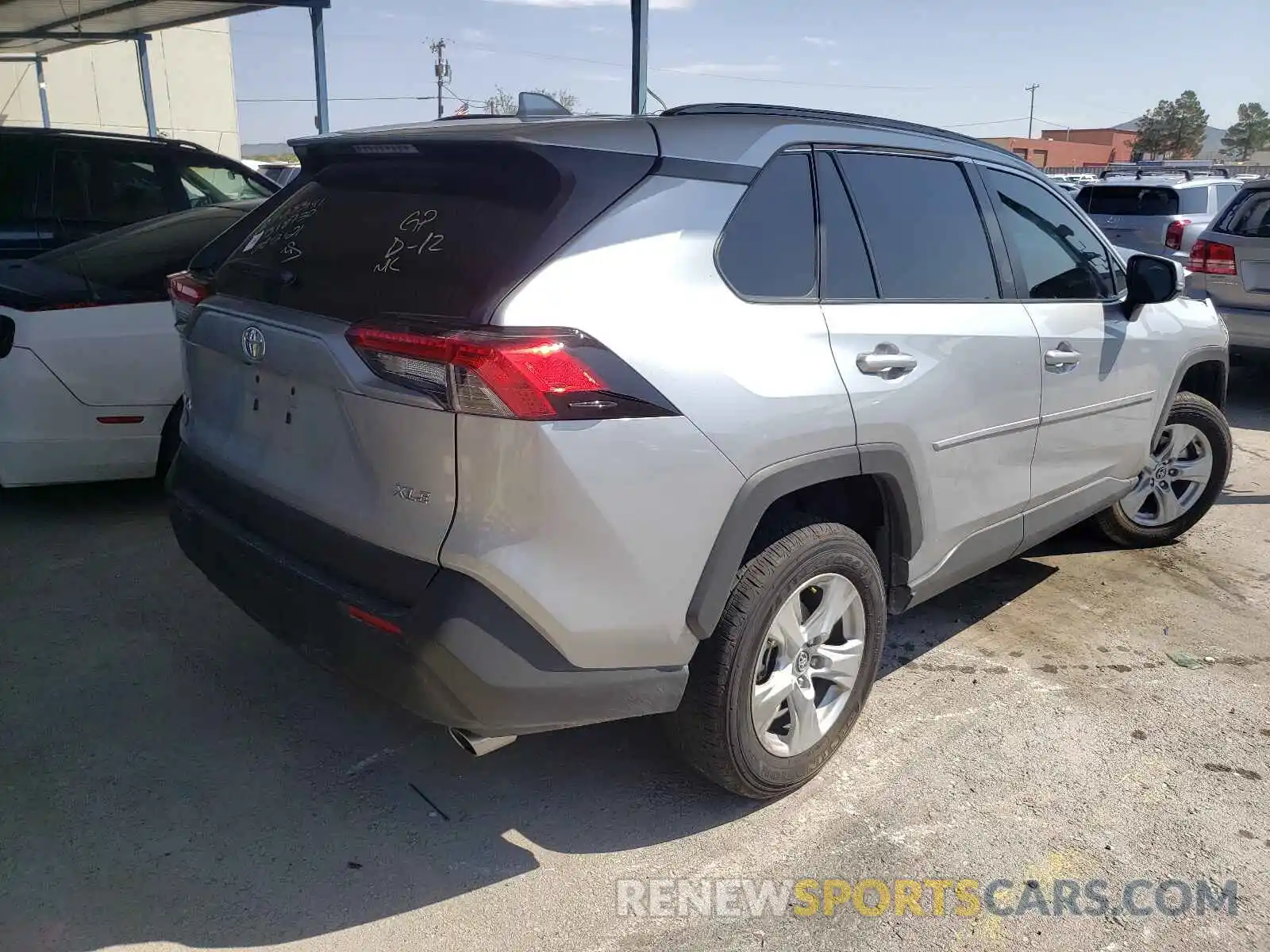 4 Photograph of a damaged car 2T3W1RFV9LW095026 TOYOTA RAV4 2020