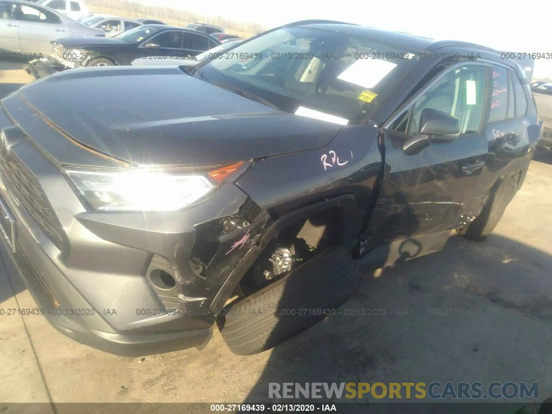 6 Photograph of a damaged car 2T3W1RFVXLC042658 TOYOTA RAV4 2020