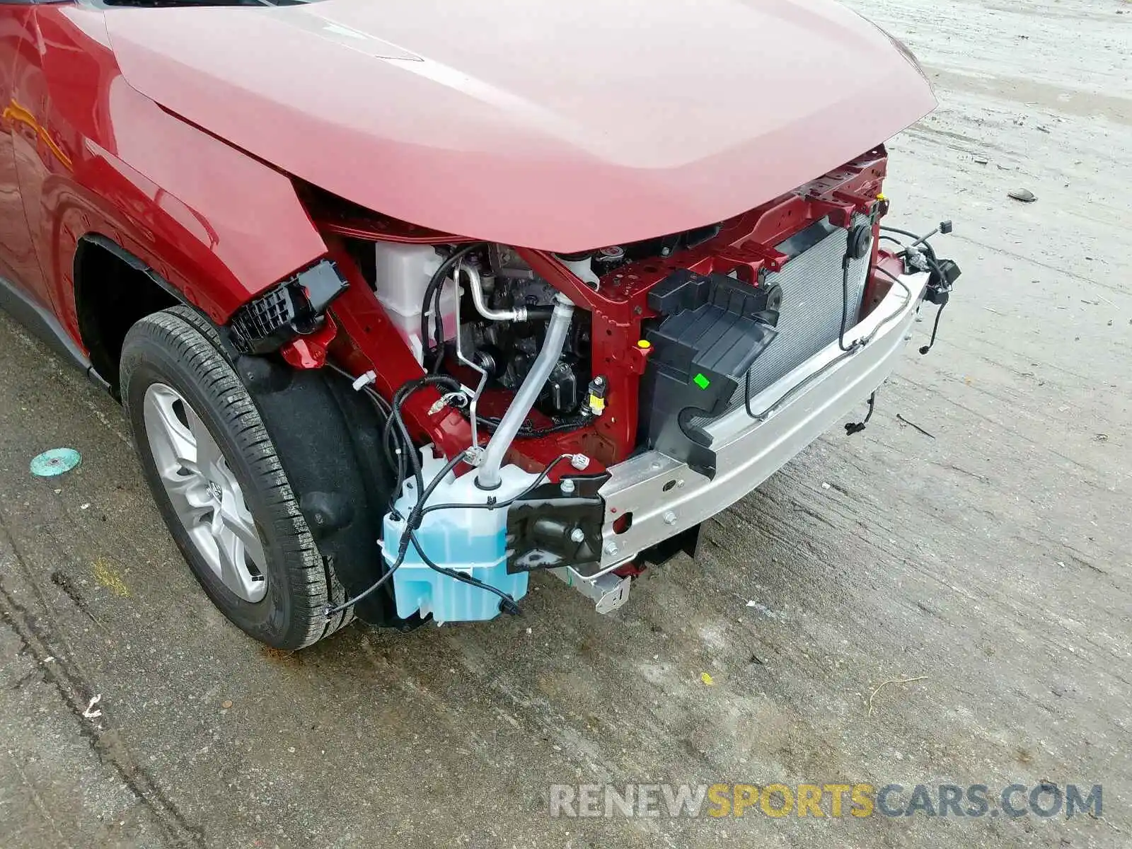 9 Photograph of a damaged car 2T3W1RFVXLC043194 TOYOTA RAV4 2020