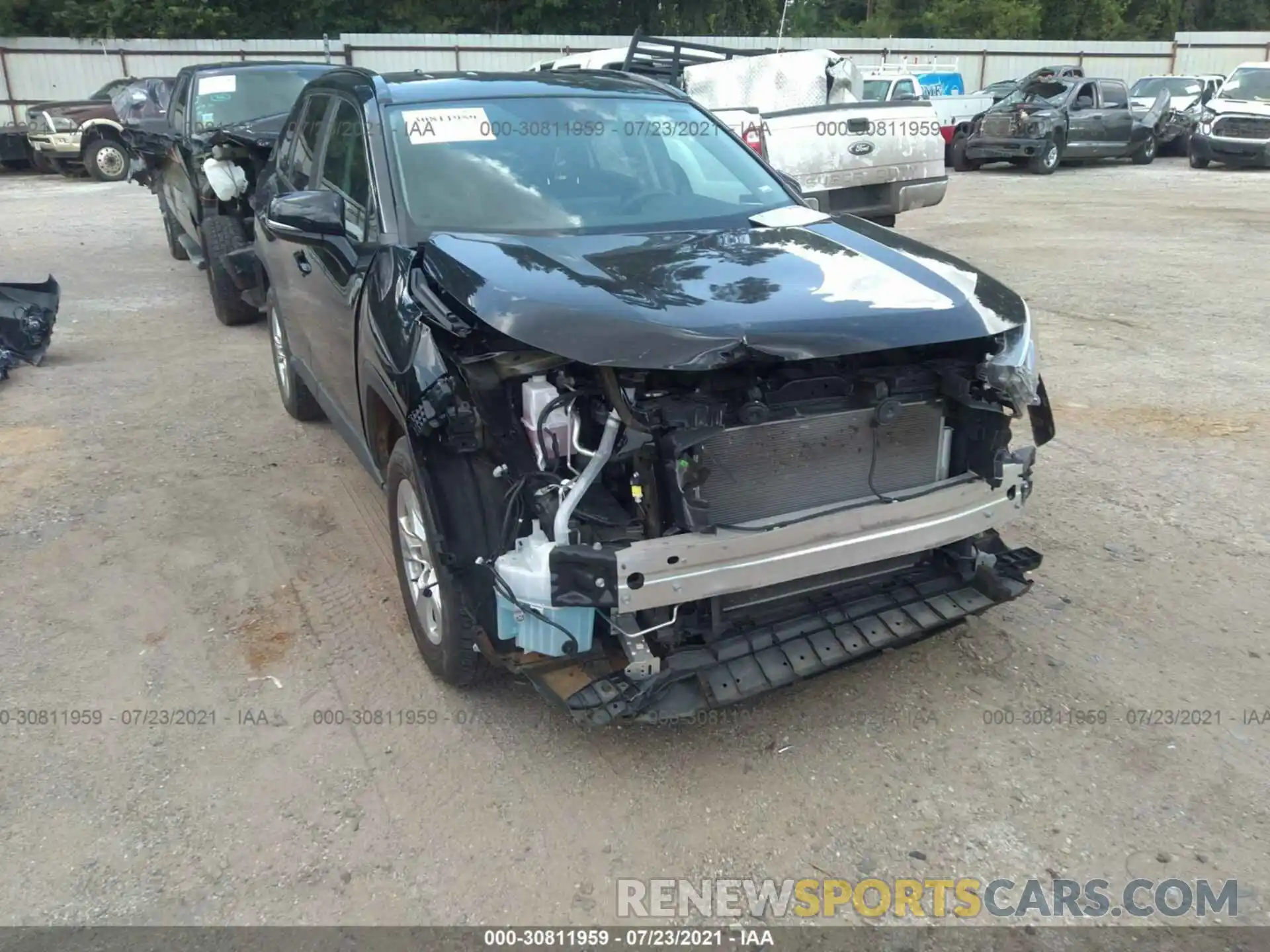 6 Фотография поврежденного автомобиля 2T3W1RFVXLC044412 TOYOTA RAV4 2020