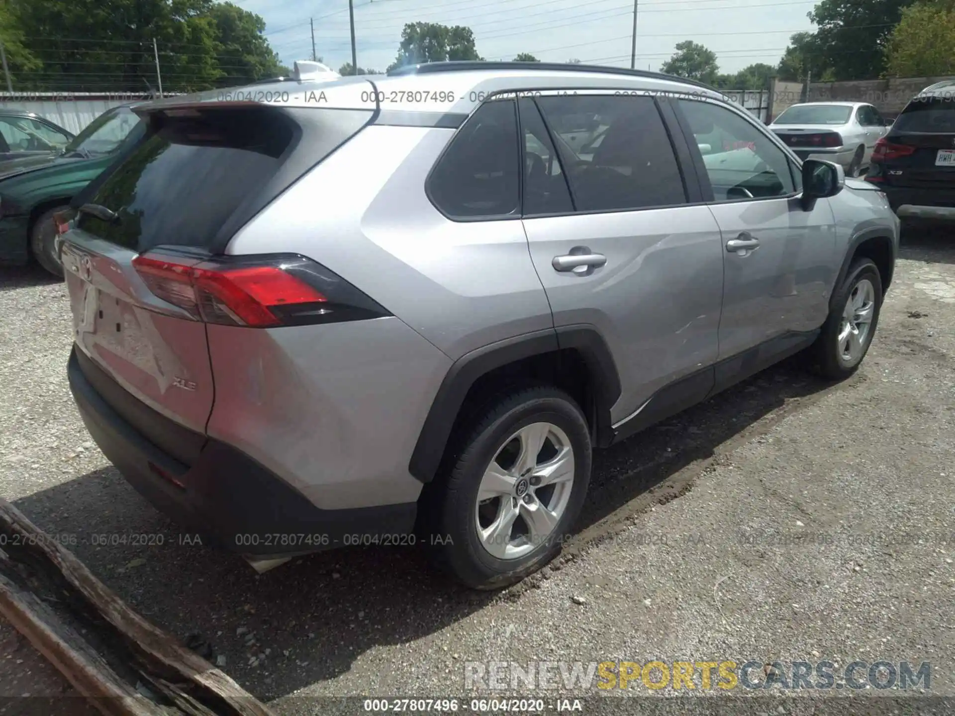 4 Photograph of a damaged car 2T3W1RFVXLC045124 TOYOTA RAV4 2020