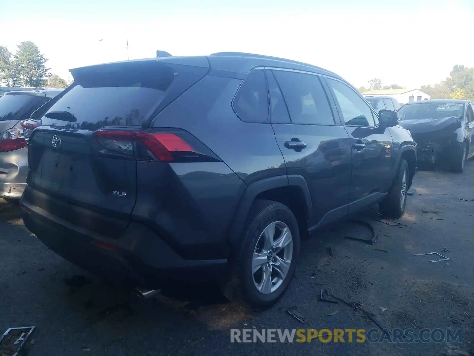 4 Photograph of a damaged car 2T3W1RFVXLC054258 TOYOTA RAV4 2020