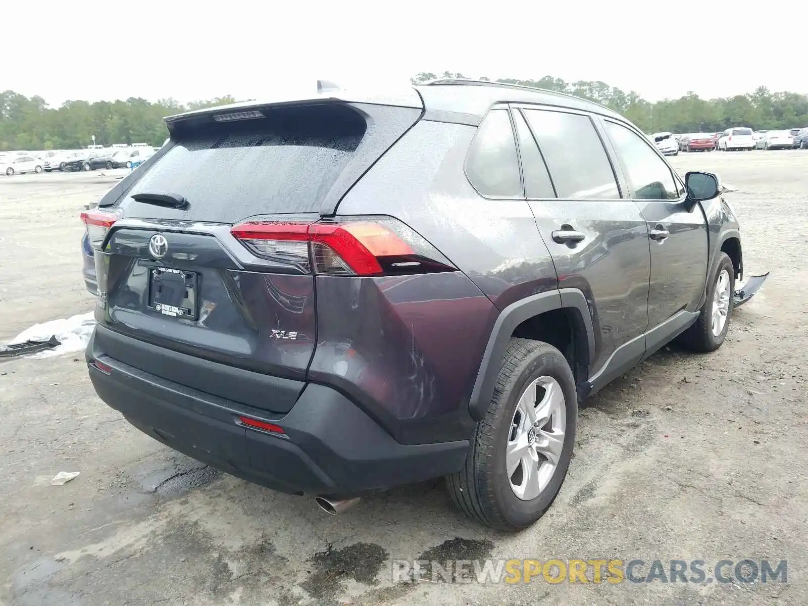 4 Photograph of a damaged car 2T3W1RFVXLC055796 TOYOTA RAV4 2020