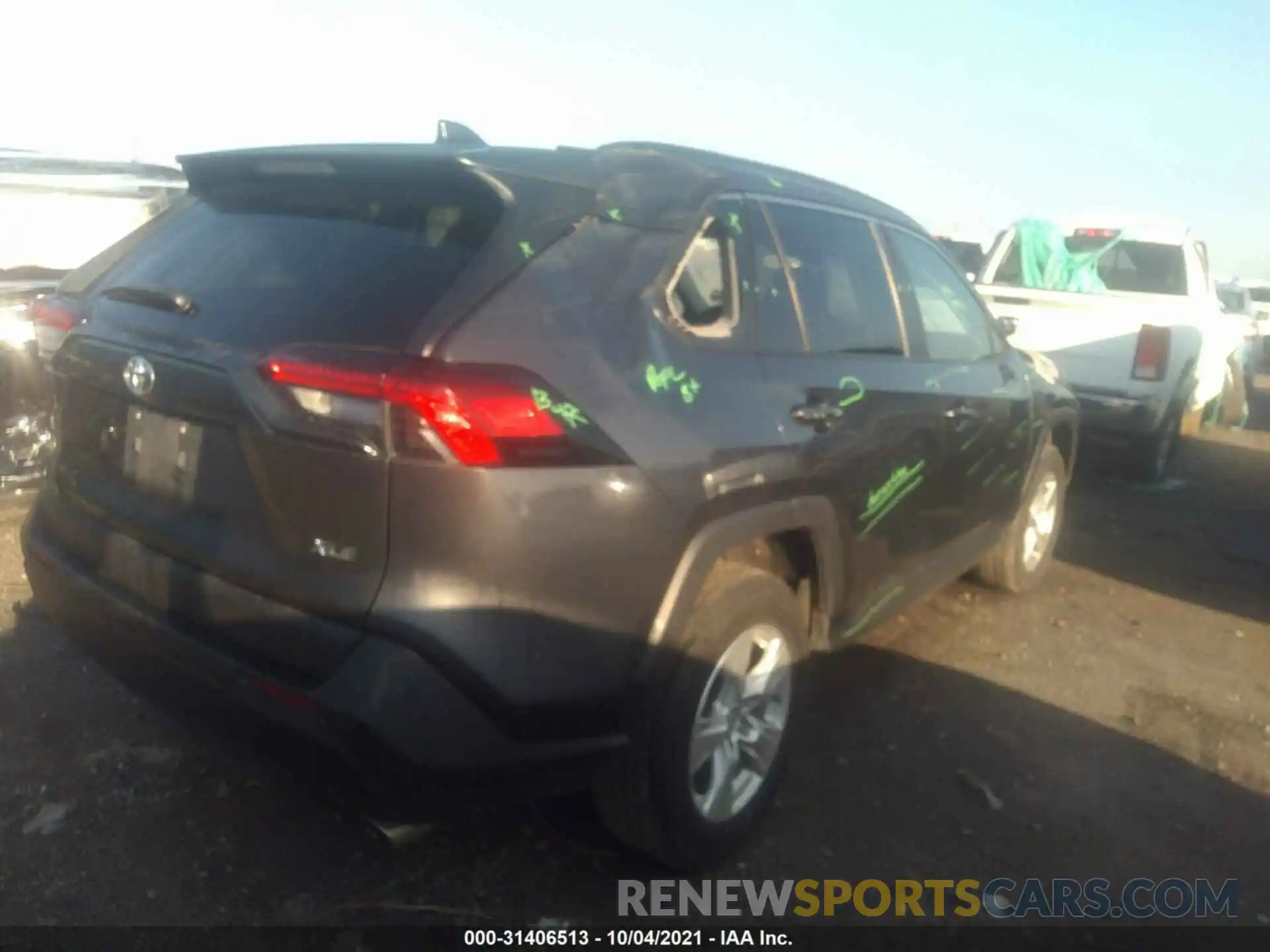 4 Photograph of a damaged car 2T3W1RFVXLC056995 TOYOTA RAV4 2020