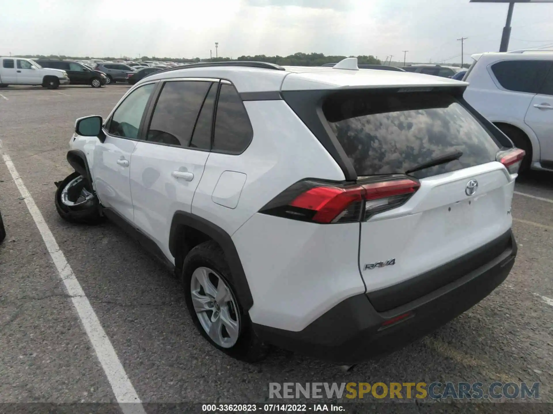 3 Photograph of a damaged car 2T3W1RFVXLC059184 TOYOTA RAV4 2020