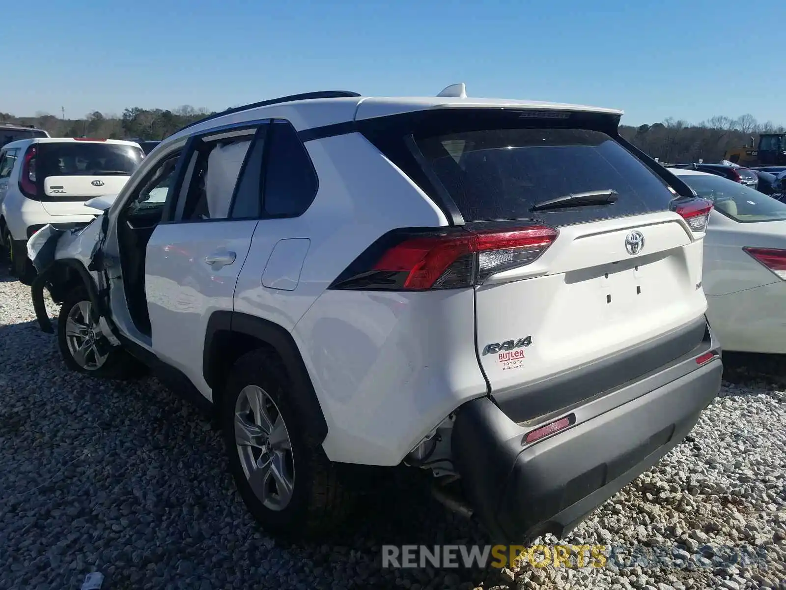 3 Photograph of a damaged car 2T3W1RFVXLC070007 TOYOTA RAV4 2020