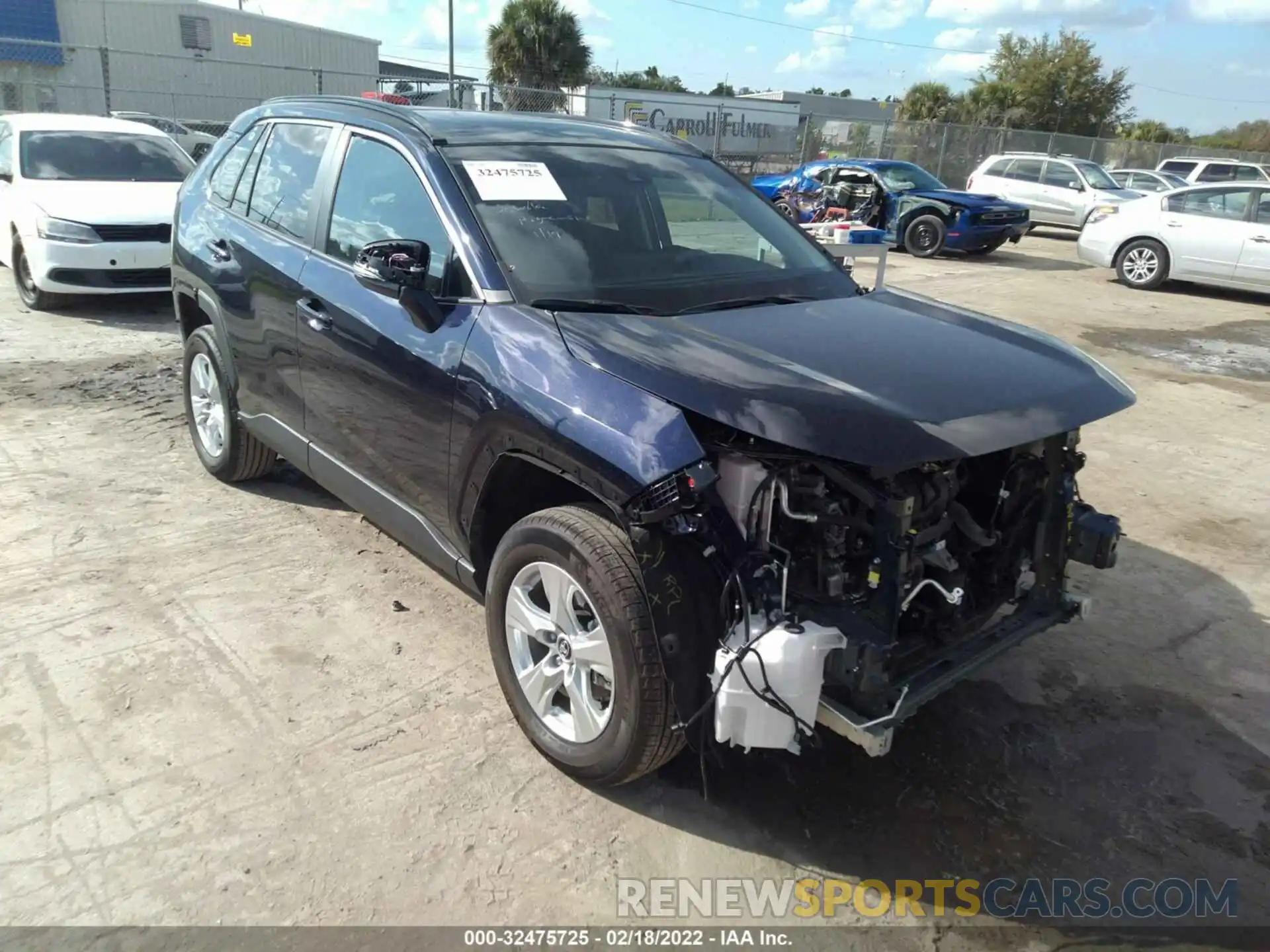 1 Photograph of a damaged car 2T3W1RFVXLC071741 TOYOTA RAV4 2020