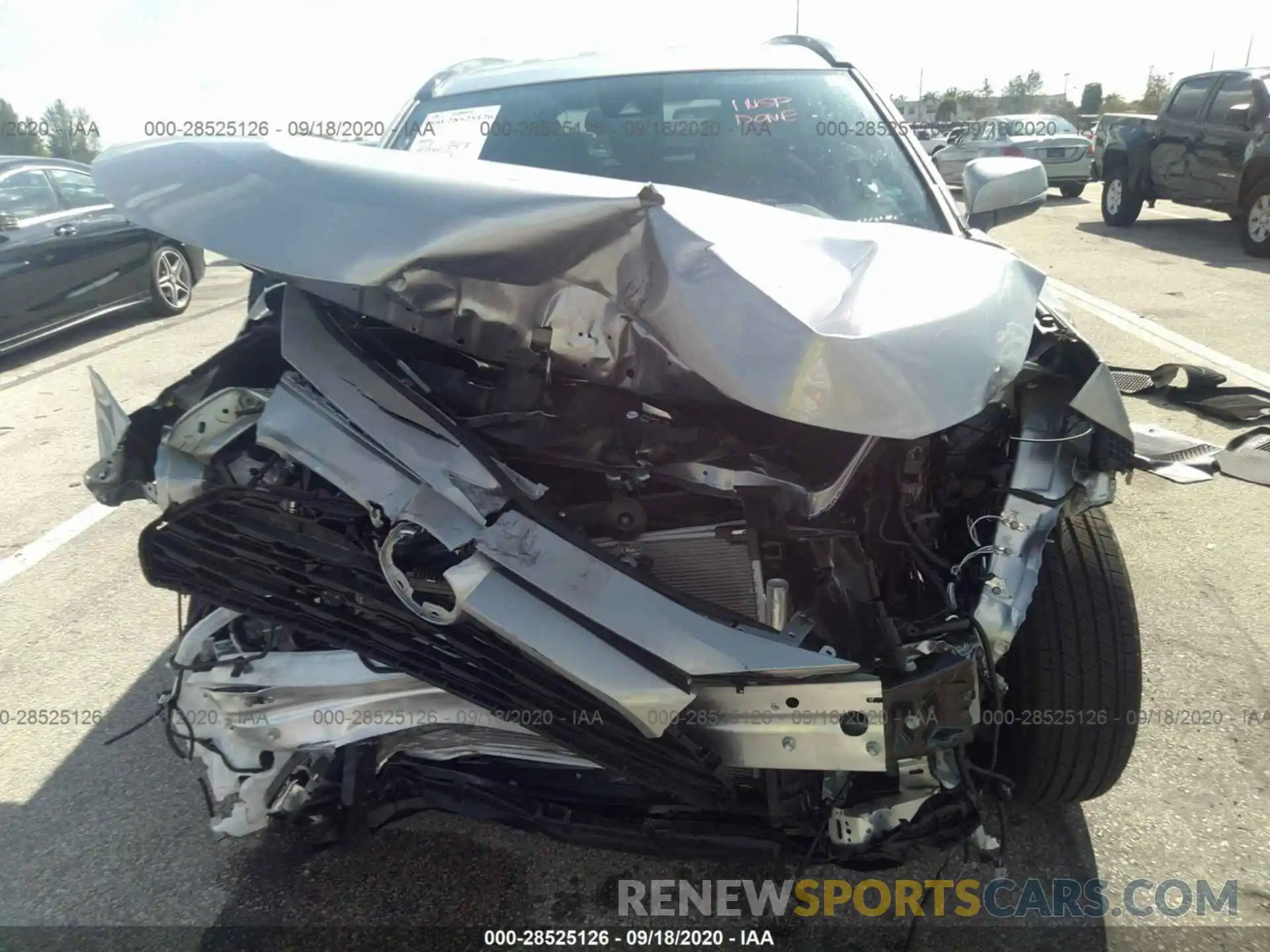 6 Photograph of a damaged car 2T3W1RFVXLC075479 TOYOTA RAV4 2020