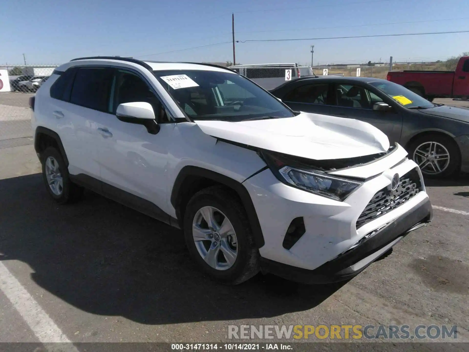 1 Photograph of a damaged car 2T3W1RFVXLW065985 TOYOTA RAV4 2020