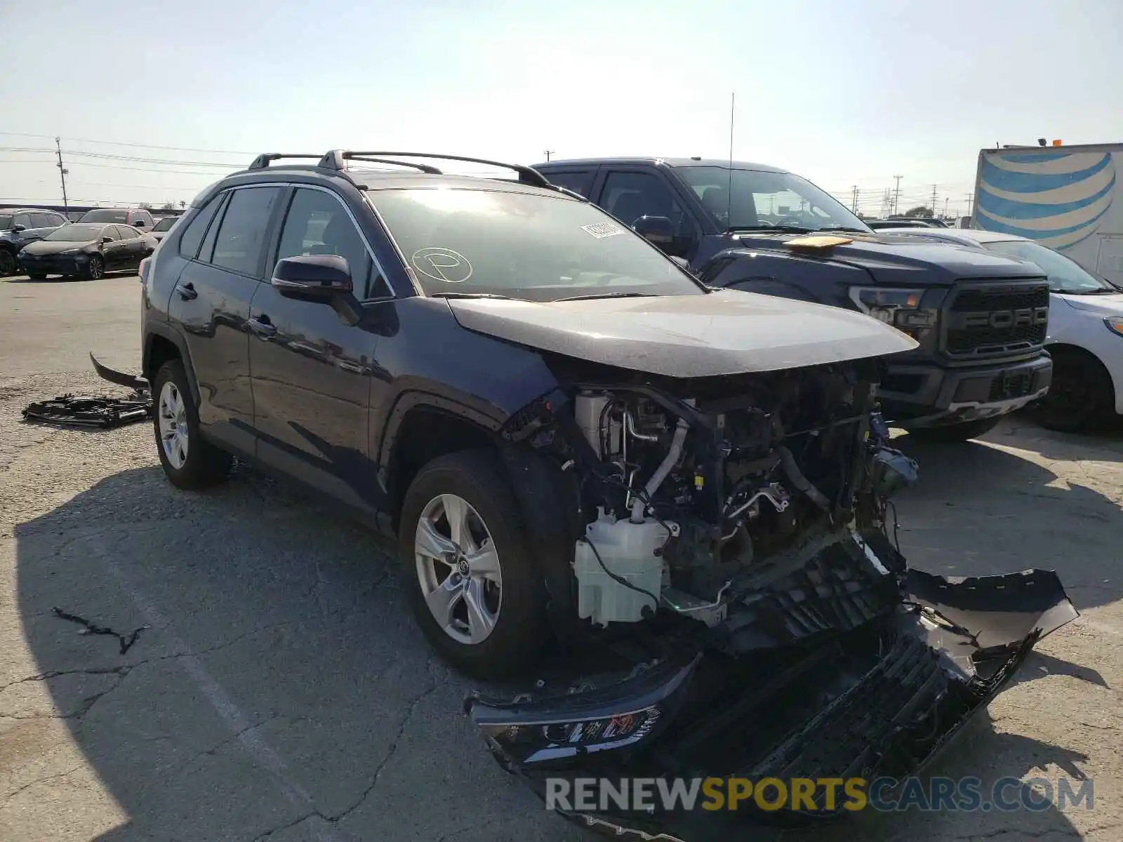 1 Photograph of a damaged car 2T3W1RFVXLW070426 TOYOTA RAV4 2020