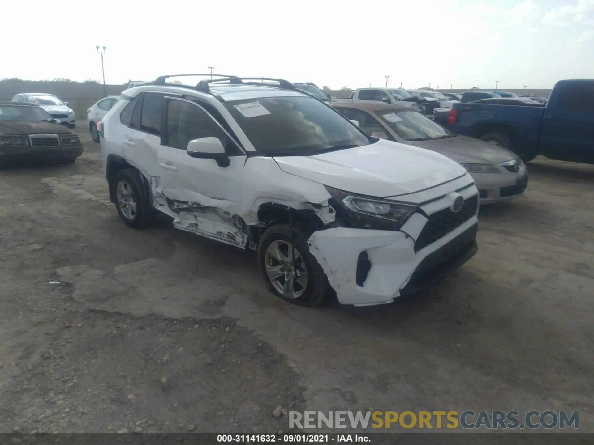 1 Photograph of a damaged car 2T3W1RFVXLW076033 TOYOTA RAV4 2020