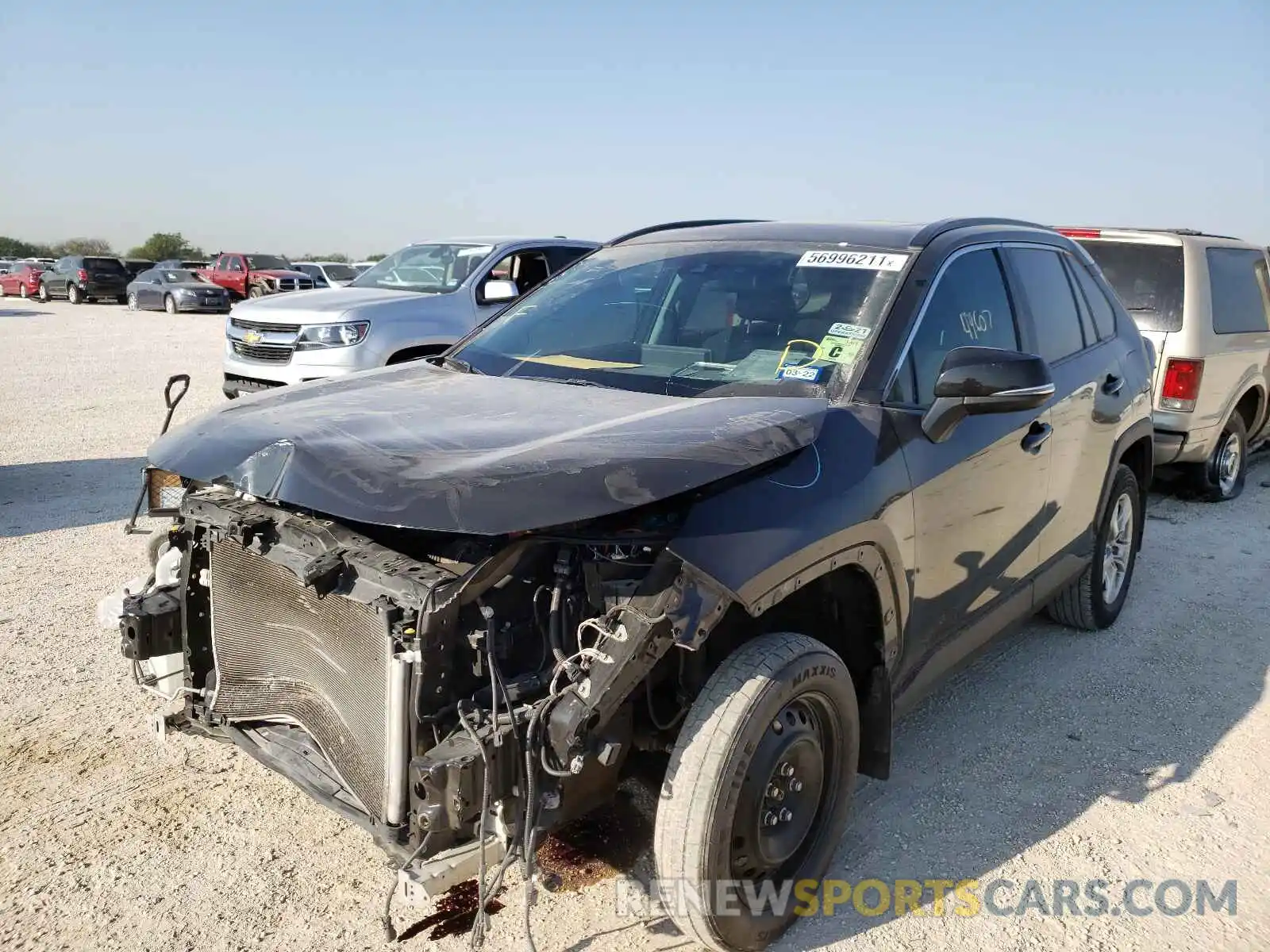 2 Photograph of a damaged car 2T3W1RFVXLW077764 TOYOTA RAV4 2020