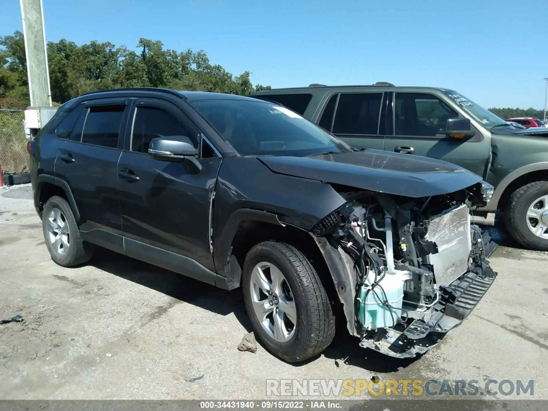 1 Photograph of a damaged car 2T3W1RFVXLW079448 TOYOTA RAV4 2020