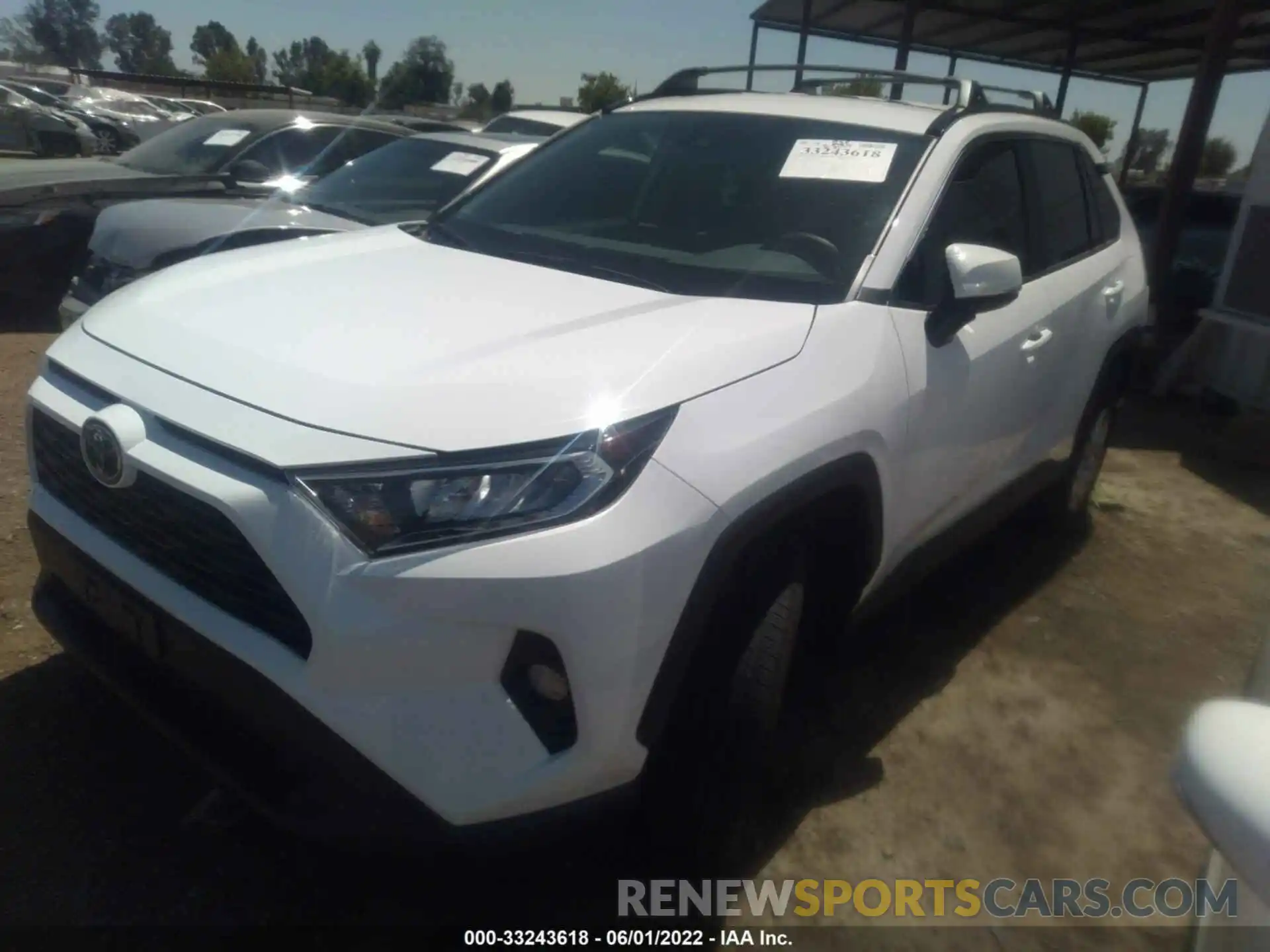 2 Photograph of a damaged car 2T3W1RFVXLW088327 TOYOTA RAV4 2020