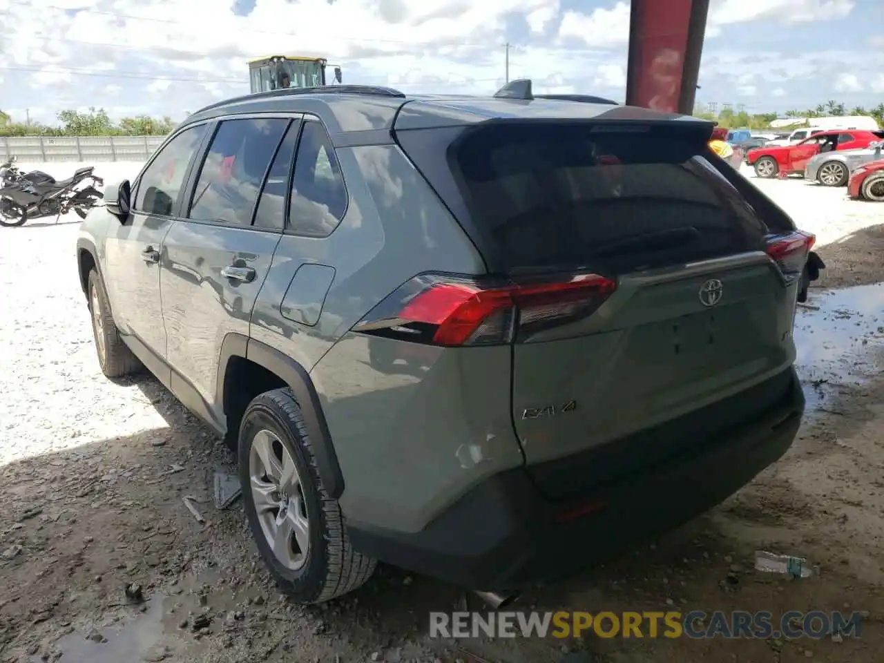 3 Photograph of a damaged car 2T3W1RFVXLW090823 TOYOTA RAV4 2020