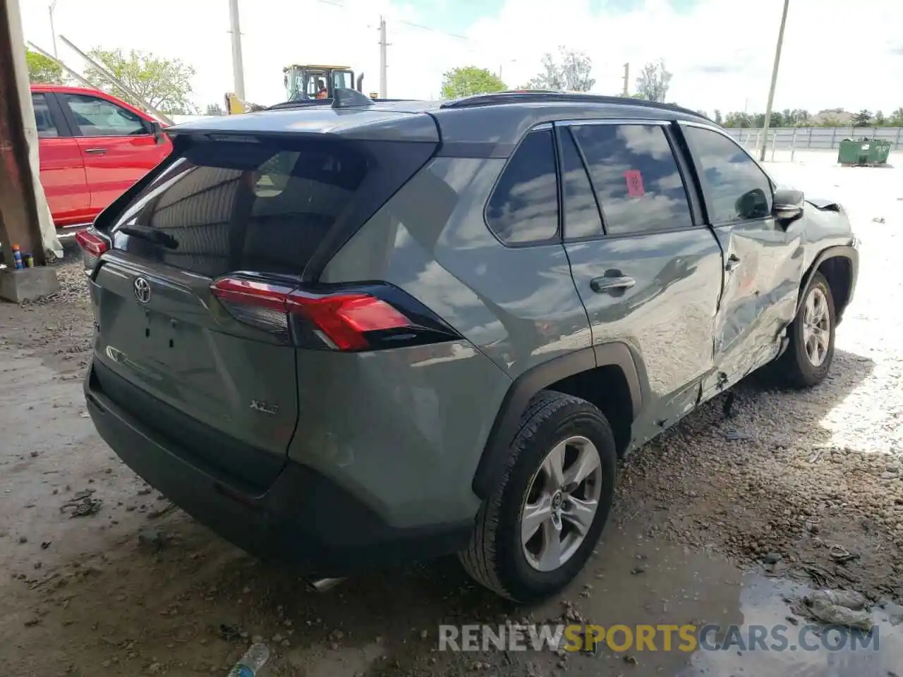 9 Photograph of a damaged car 2T3W1RFVXLW090823 TOYOTA RAV4 2020