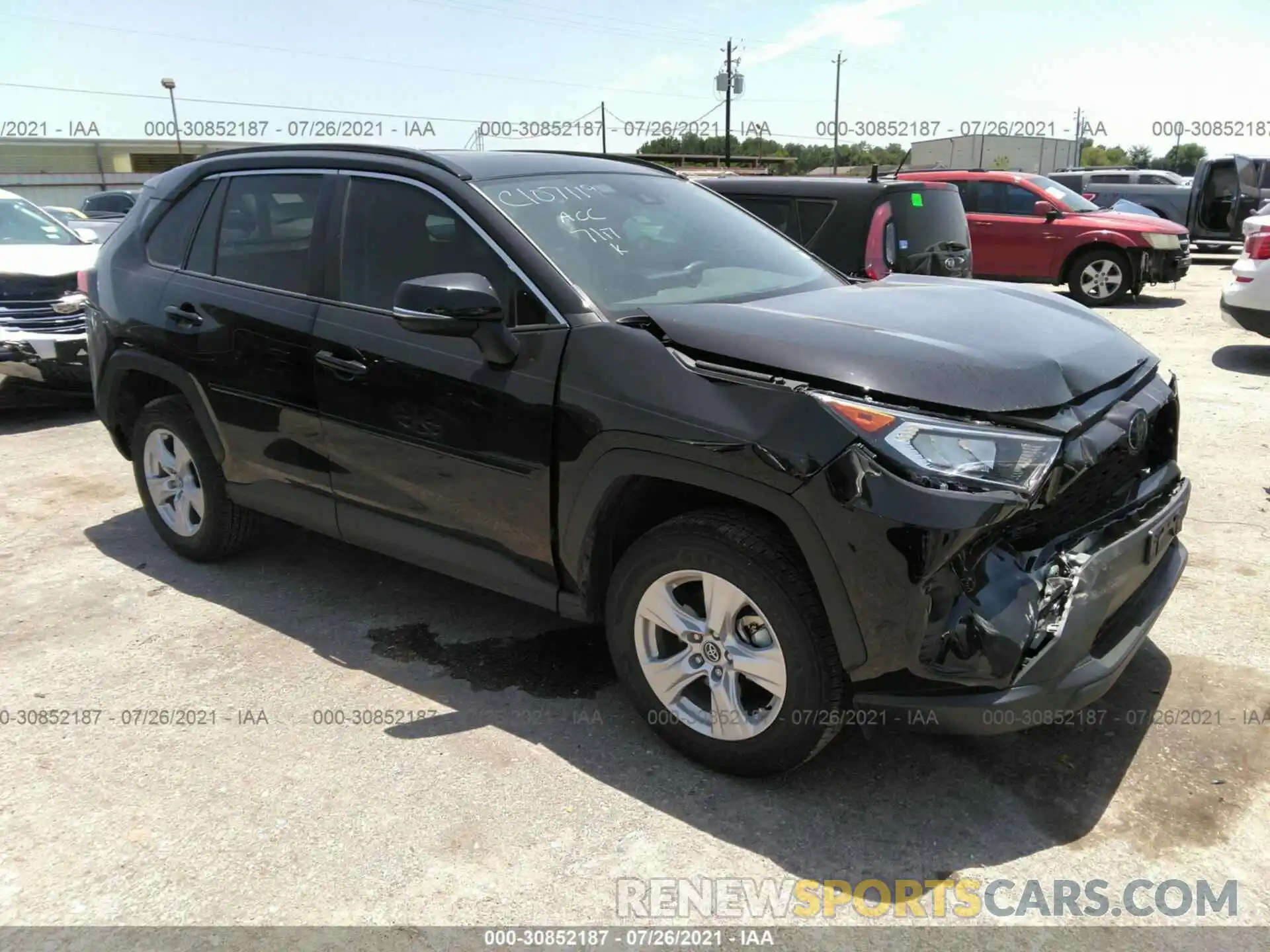 1 Photograph of a damaged car 2T3W1RFVXLW091616 TOYOTA RAV4 2020