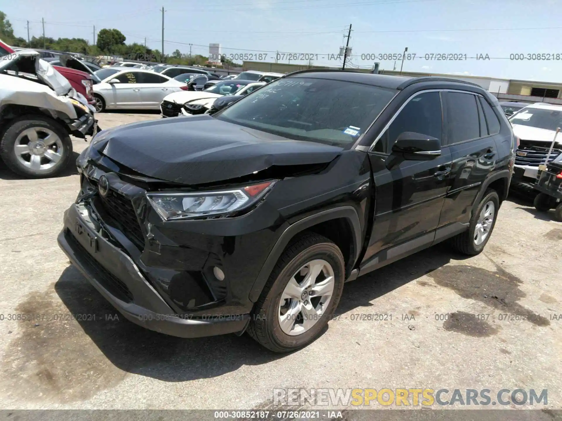 2 Photograph of a damaged car 2T3W1RFVXLW091616 TOYOTA RAV4 2020