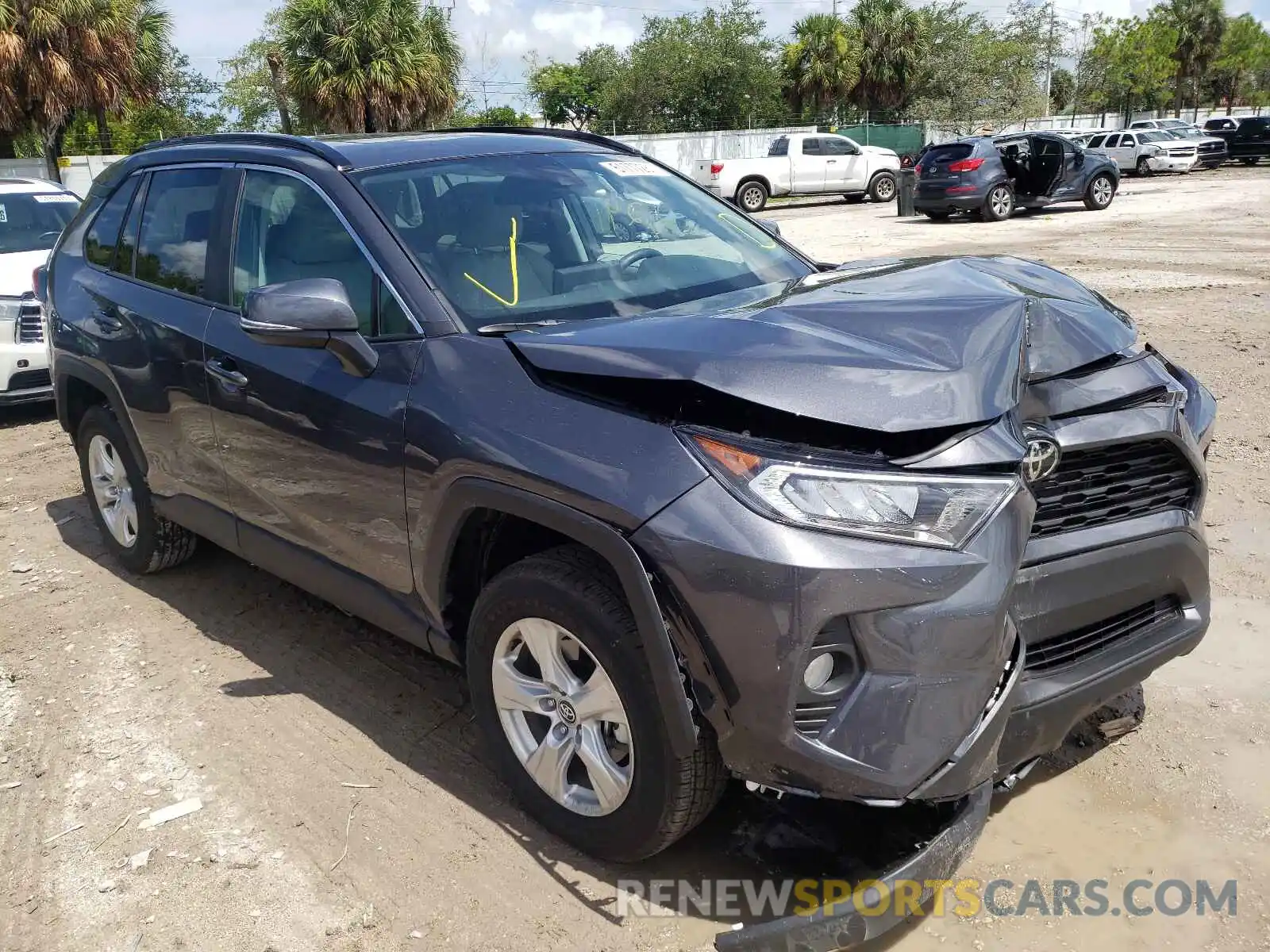 1 Photograph of a damaged car 2T3W1RFVXLW095777 TOYOTA RAV4 2020