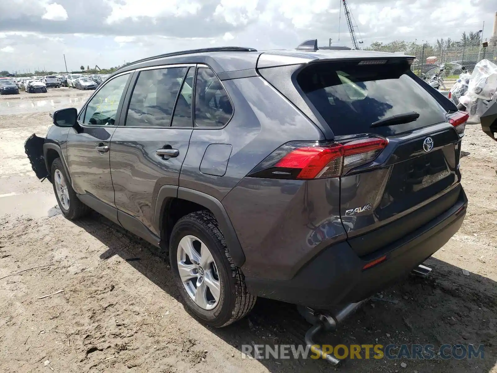 3 Photograph of a damaged car 2T3W1RFVXLW095777 TOYOTA RAV4 2020