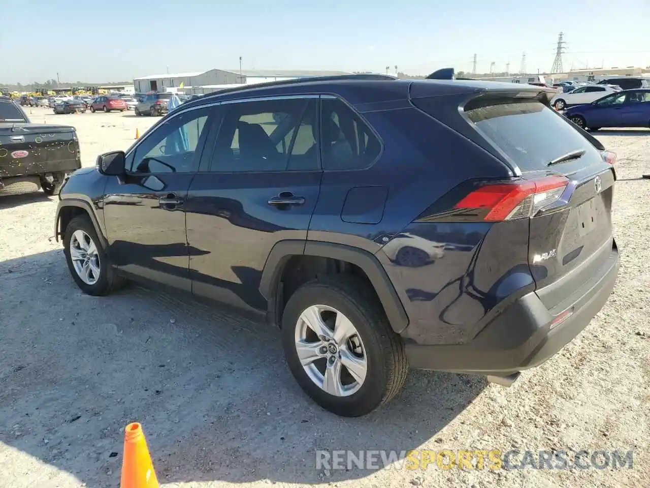 2 Photograph of a damaged car 2T3W1RFVXLW097772 TOYOTA RAV4 2020