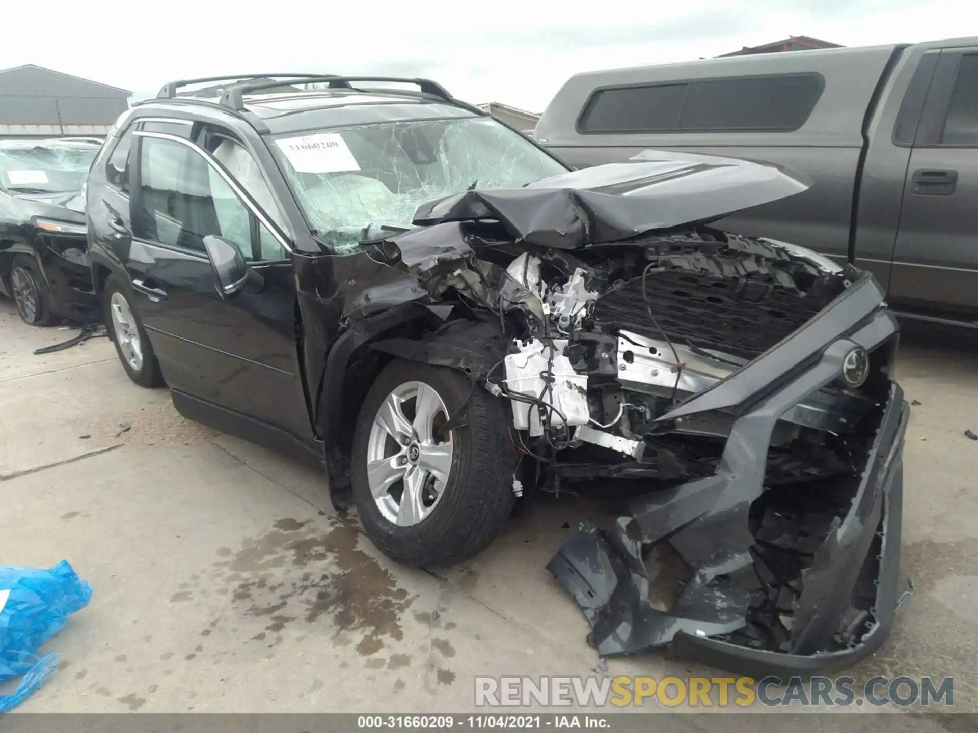 1 Photograph of a damaged car 2T3W1RFVXLW102002 TOYOTA RAV4 2020