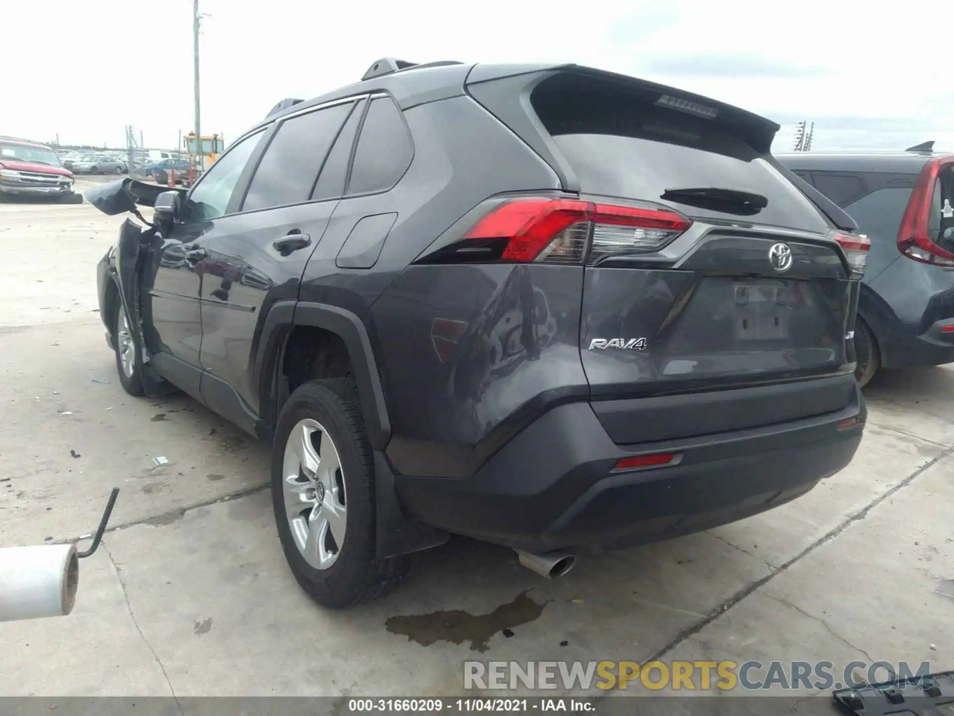 3 Photograph of a damaged car 2T3W1RFVXLW102002 TOYOTA RAV4 2020